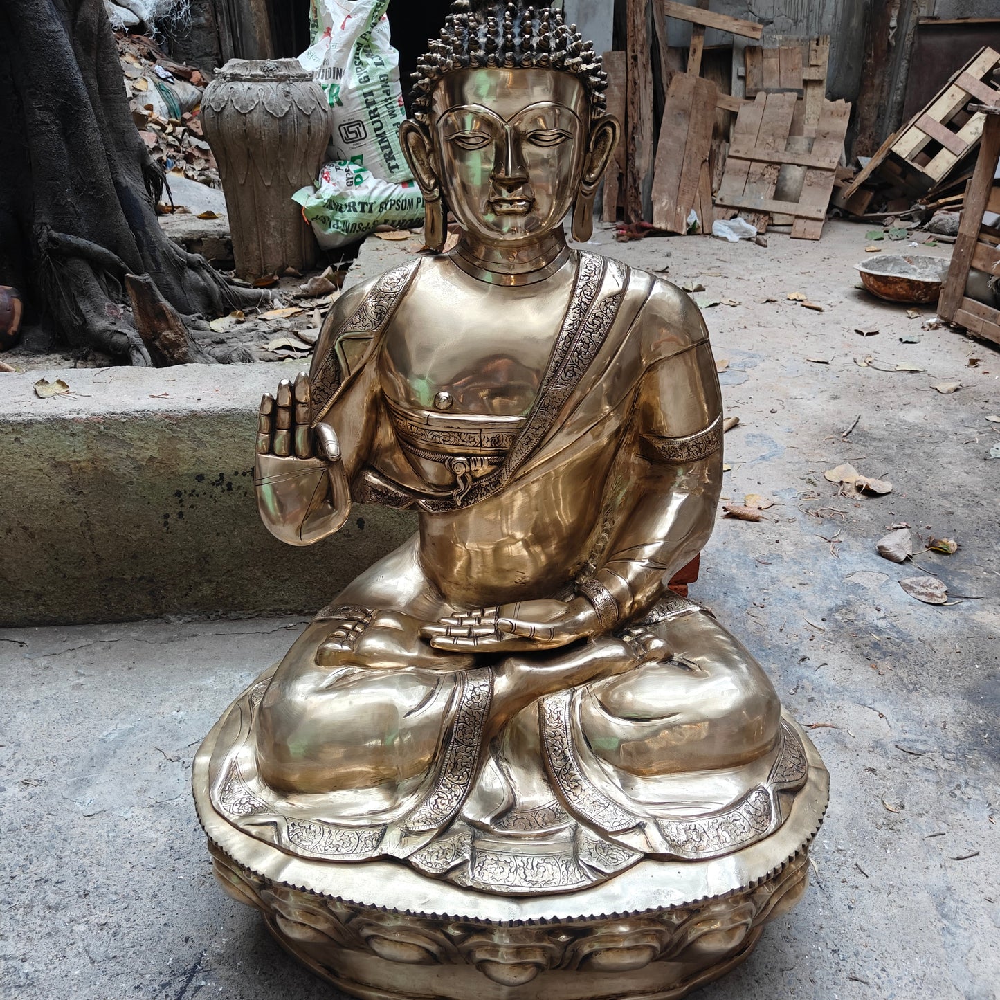 Brass Large Blessing Buddha Statue For Showpiece 4 Feet