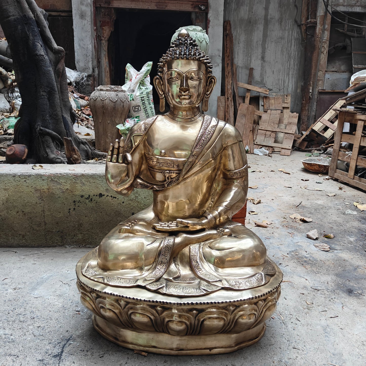 Brass Large Blessing Buddha Statue For Showpiece 4 Feet