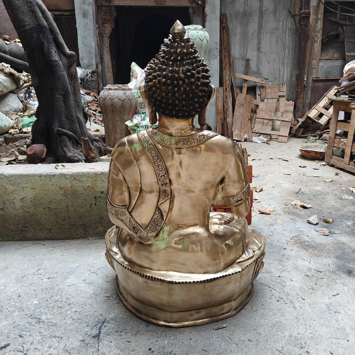 Brass Large Blessing Buddha Statue For Showpiece 4 Feet