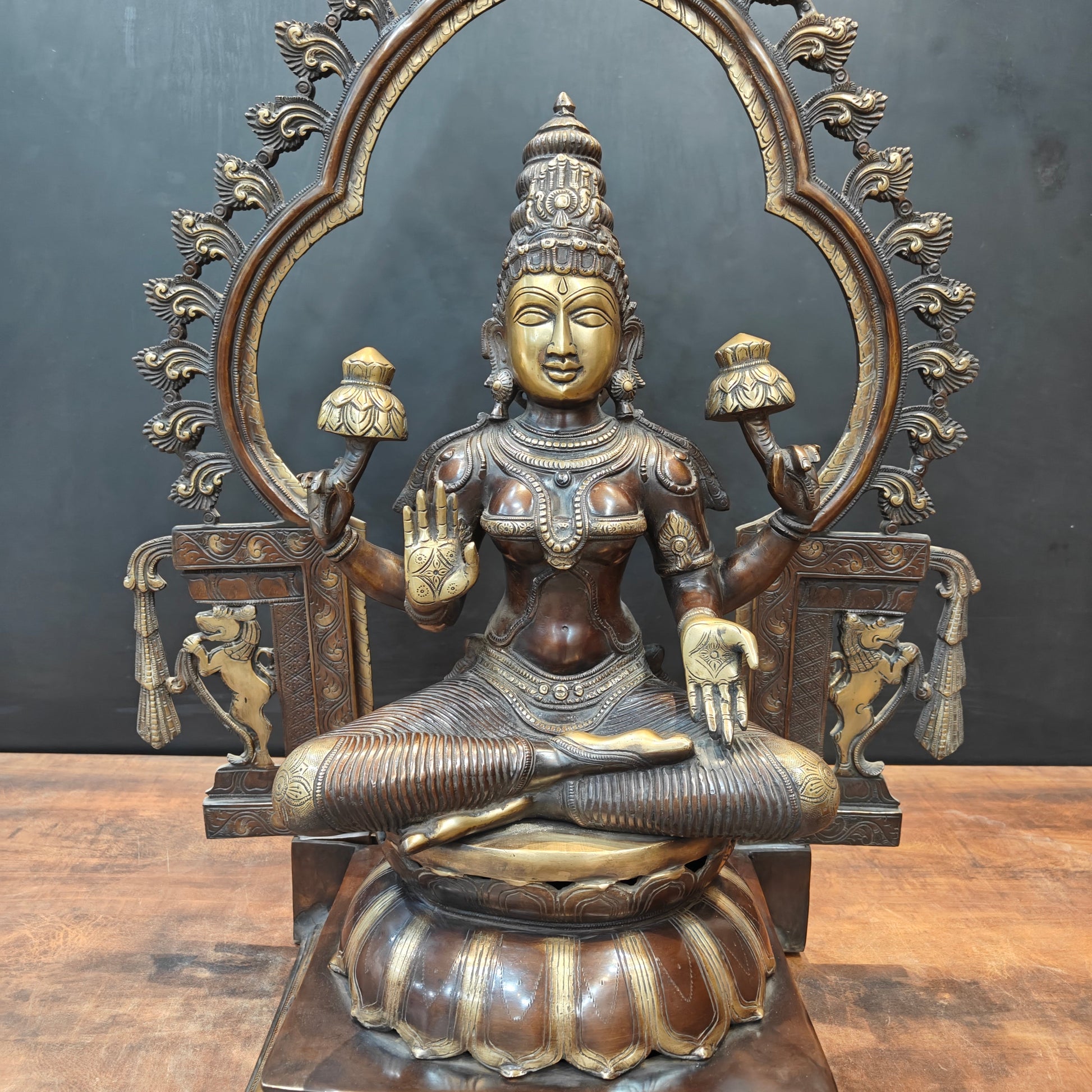 Brass Large Goddess Lakshmi Idol Antique Finish With Frame 32 Inch - Image 4