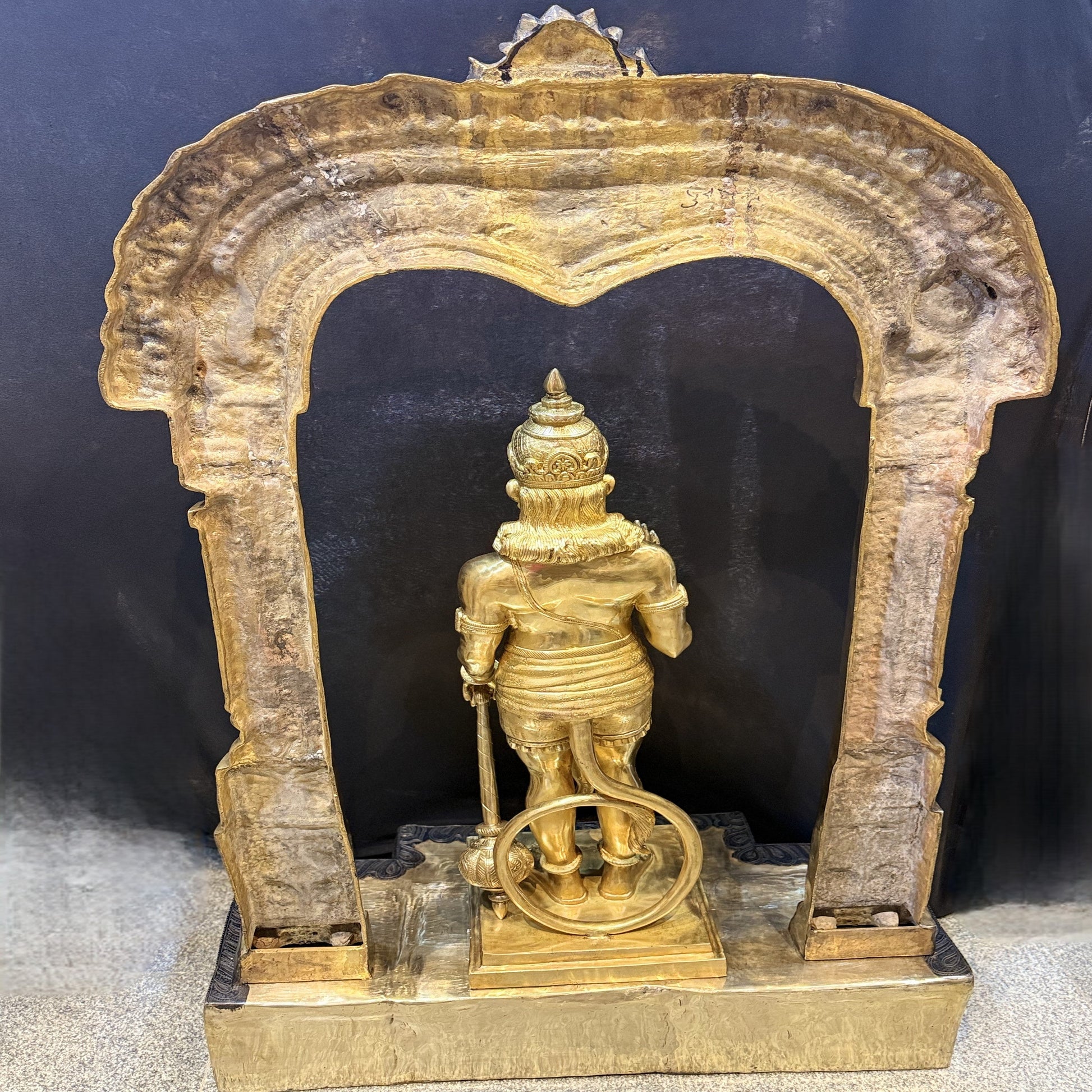 Brass Large Superfine Standing Hanuman Statue With Frame 5 Feet - Image 11