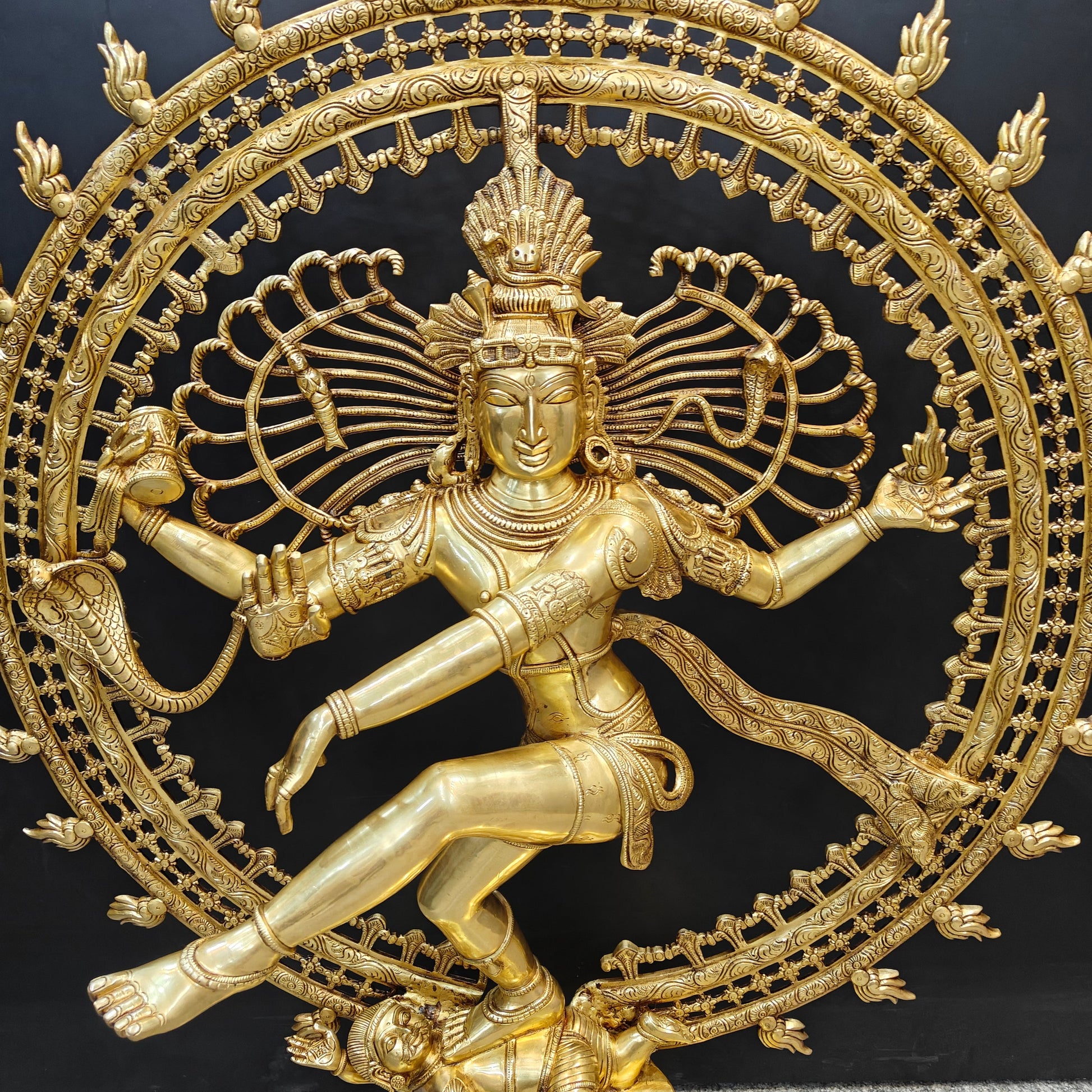 Brass Nataraja Statue as Dancing Shiva Golden Finish 4 Feet - Image 4