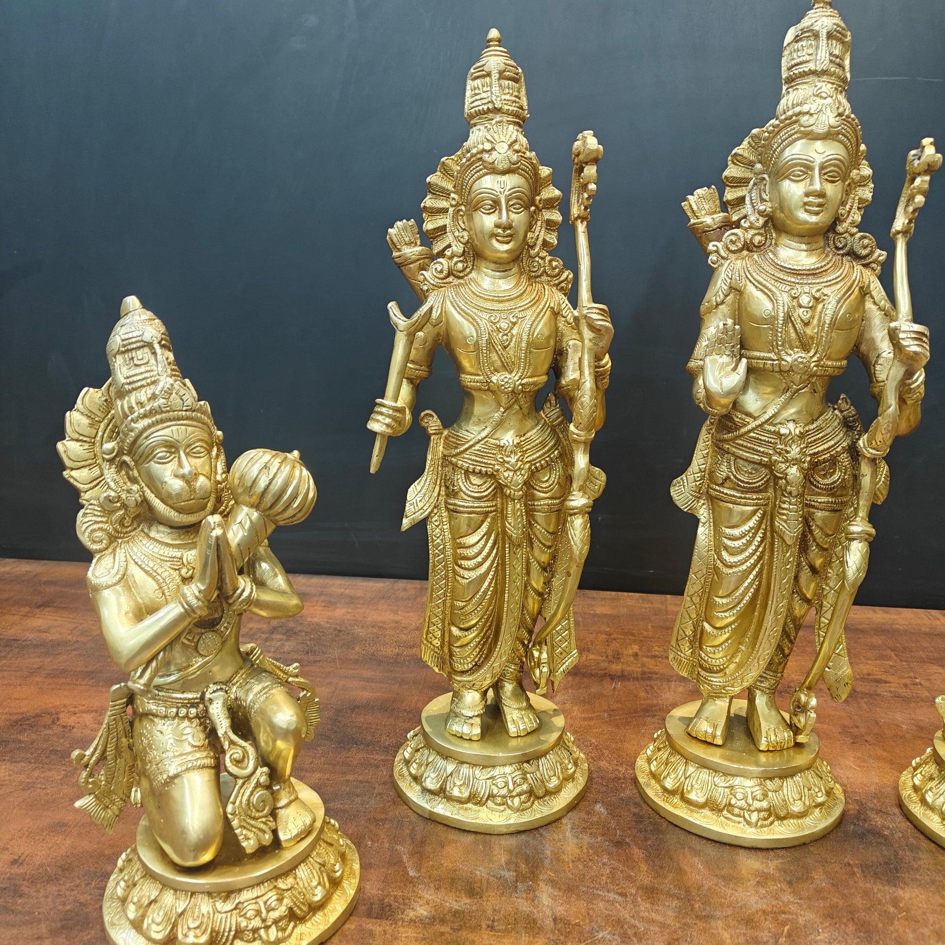 Brass Exquisite Lord Rama Darbar Idols Set 20 Inches - Image 4