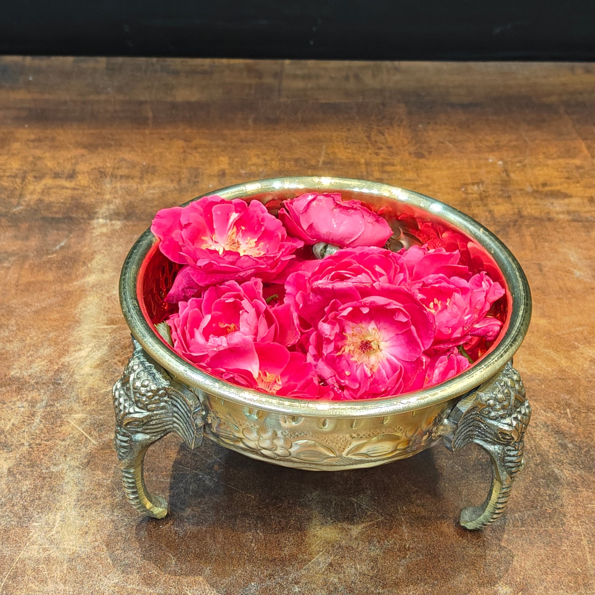 Brass Sheet Lightweight Urli With Elephant Legs 6 Inch - Image 2