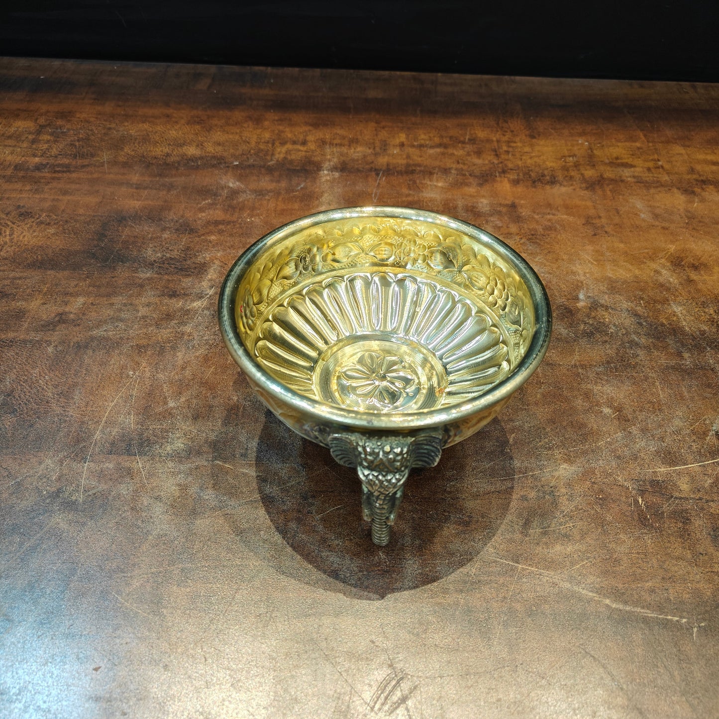 Brass Sheet Lightweight Urli With Elephant Legs 6 Inch