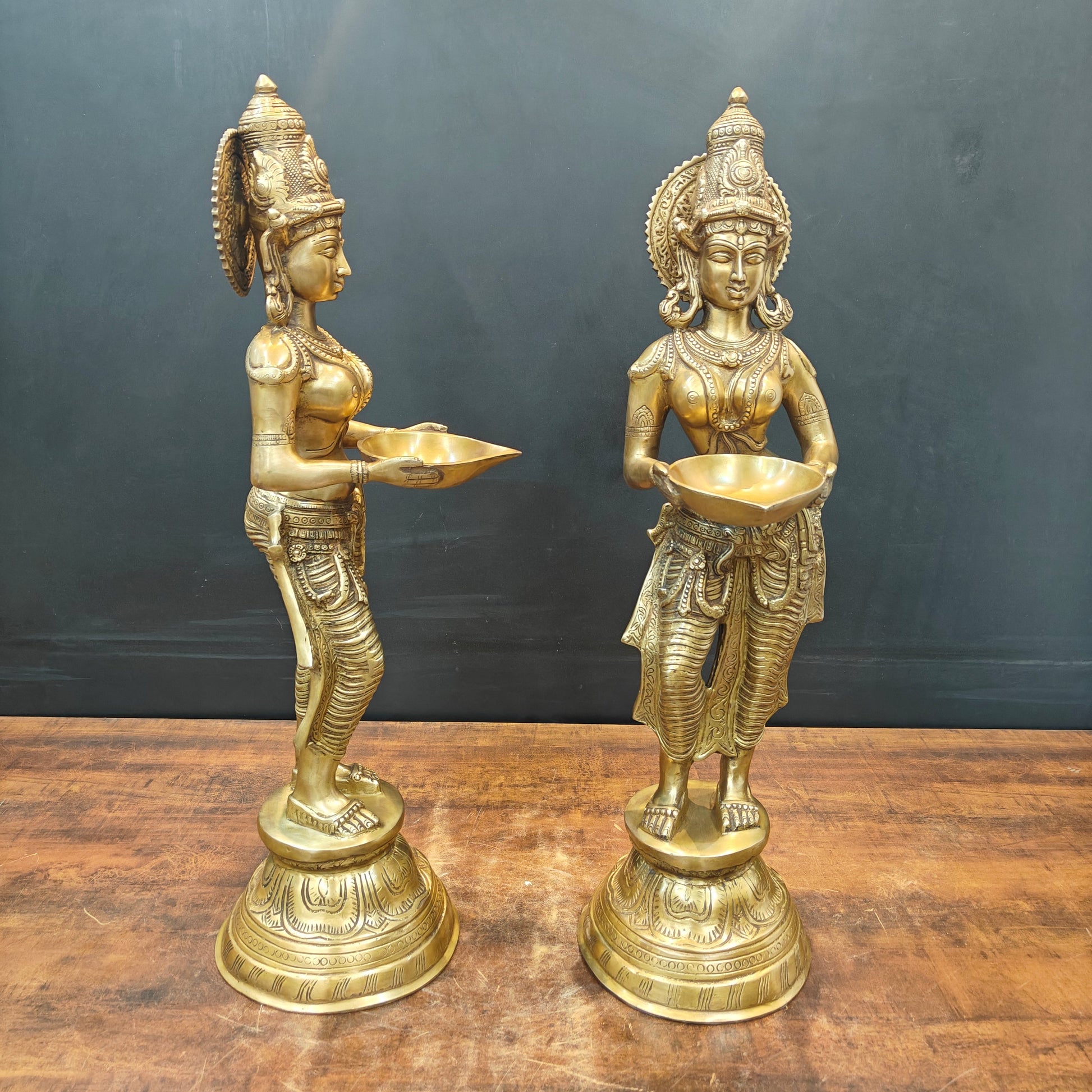 Brass Deeplakshmi Pavaai Vilakku Statue Pair Showpiece For Home Decor 29 Inch - Image 3