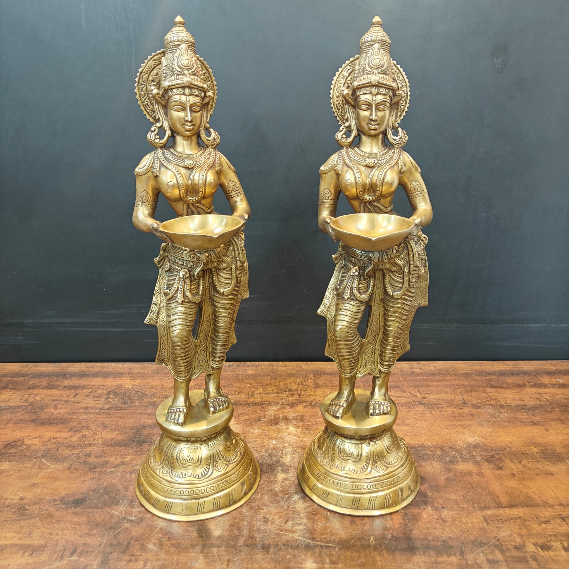 Brass Deeplakshmi Pavaai Vilakku Statue Pair Showpiece For Home Decor 29 Inch - Image 4