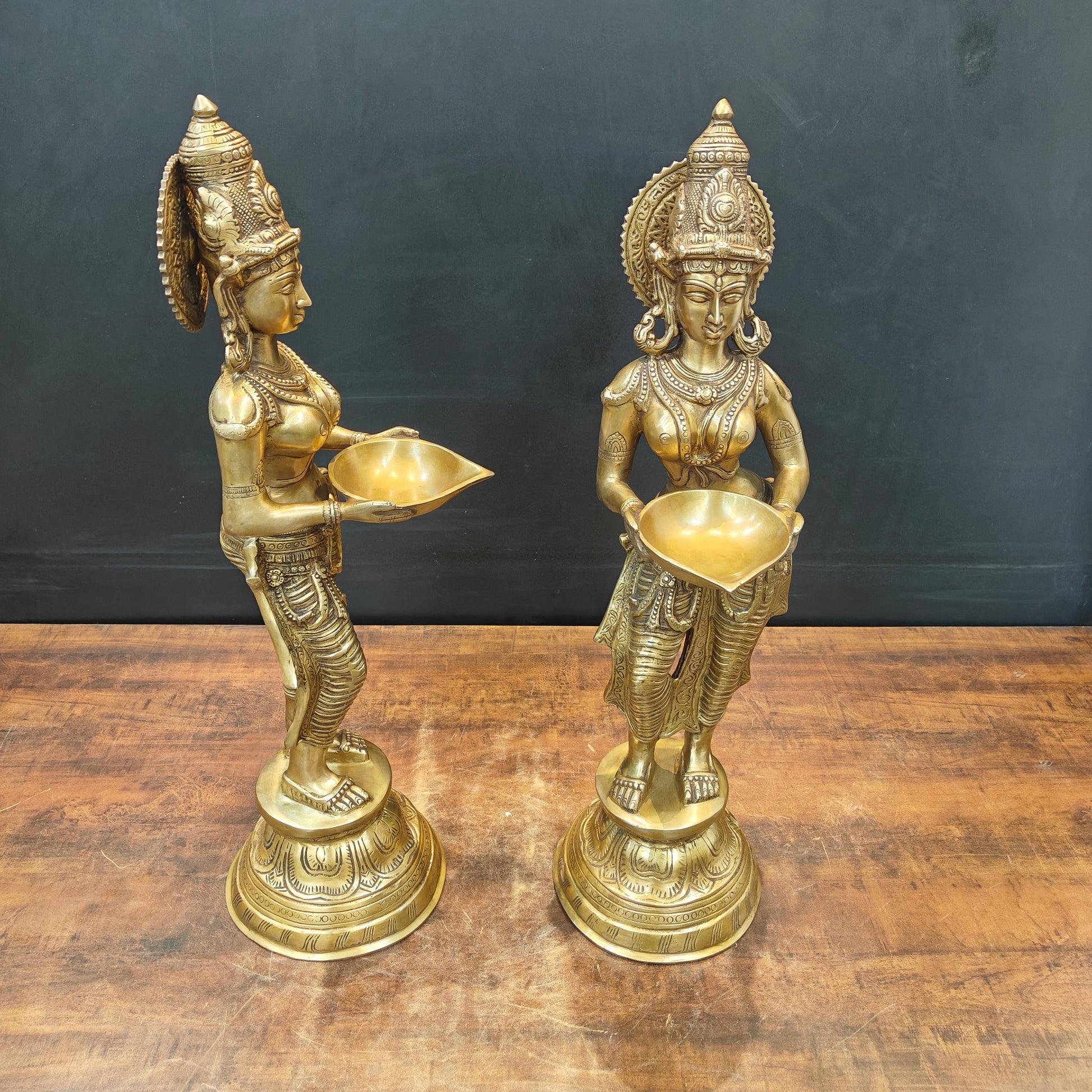 Brass Deeplakshmi Pavaai Vilakku Statue Pair Showpiece For Home Decor 29 Inch - Image 6