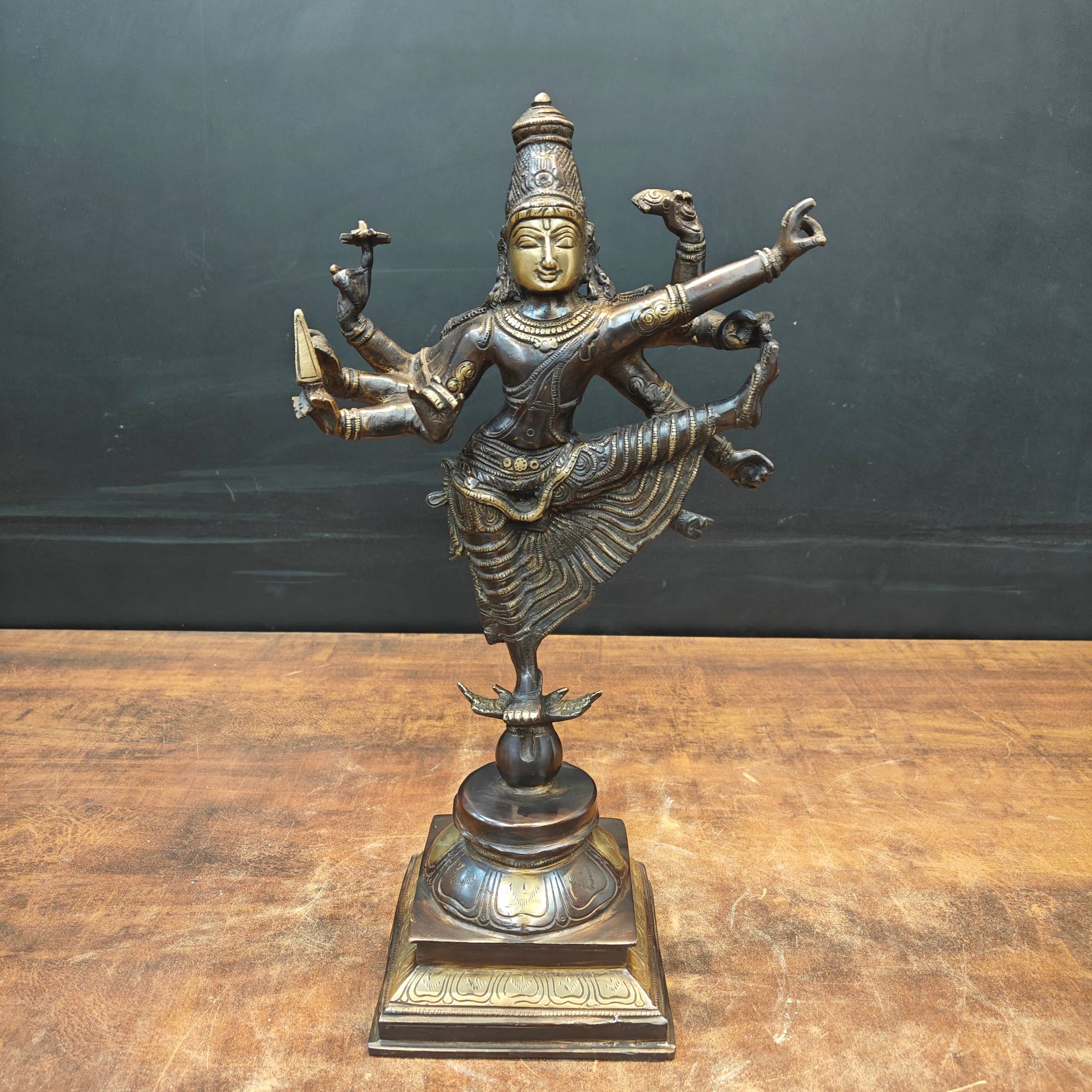Artistic Brass Perumal Dancing Vishnu Avatar Vamana as Thirivikrama Antique Finish 16 inch - Image 3