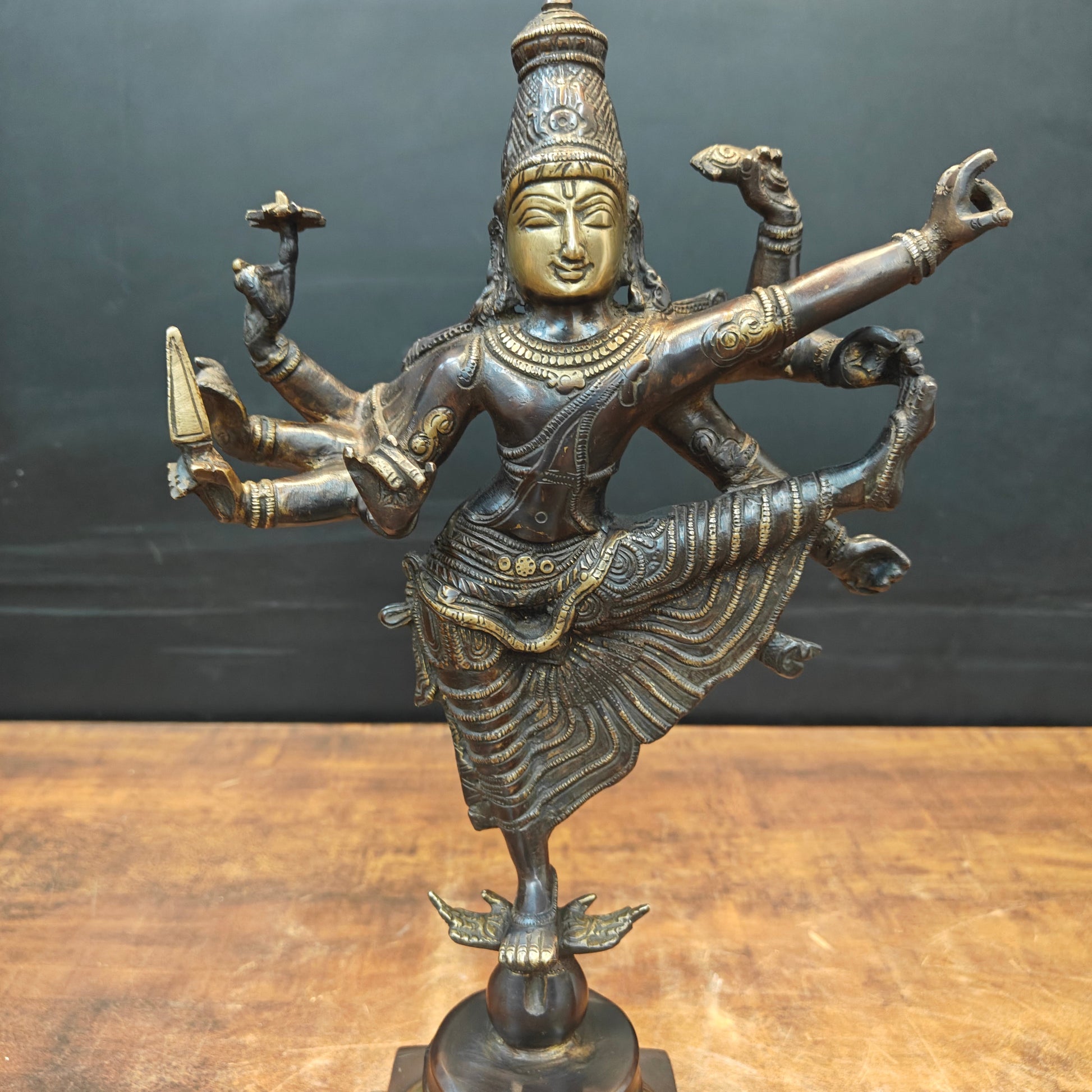 Artistic Brass Perumal Dancing Vishnu Avatar Vamana as Thirivikrama Antique Finish 16 inch - Image 4