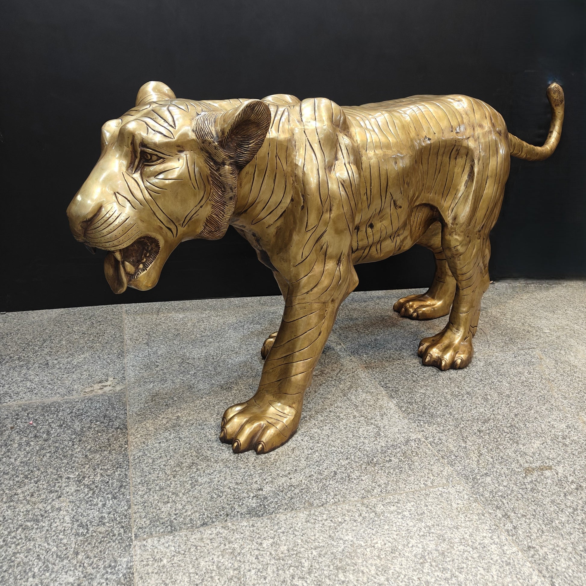 Brass Large Size Leopard Figurines Showpieces Decor 70 Inches - Image 2