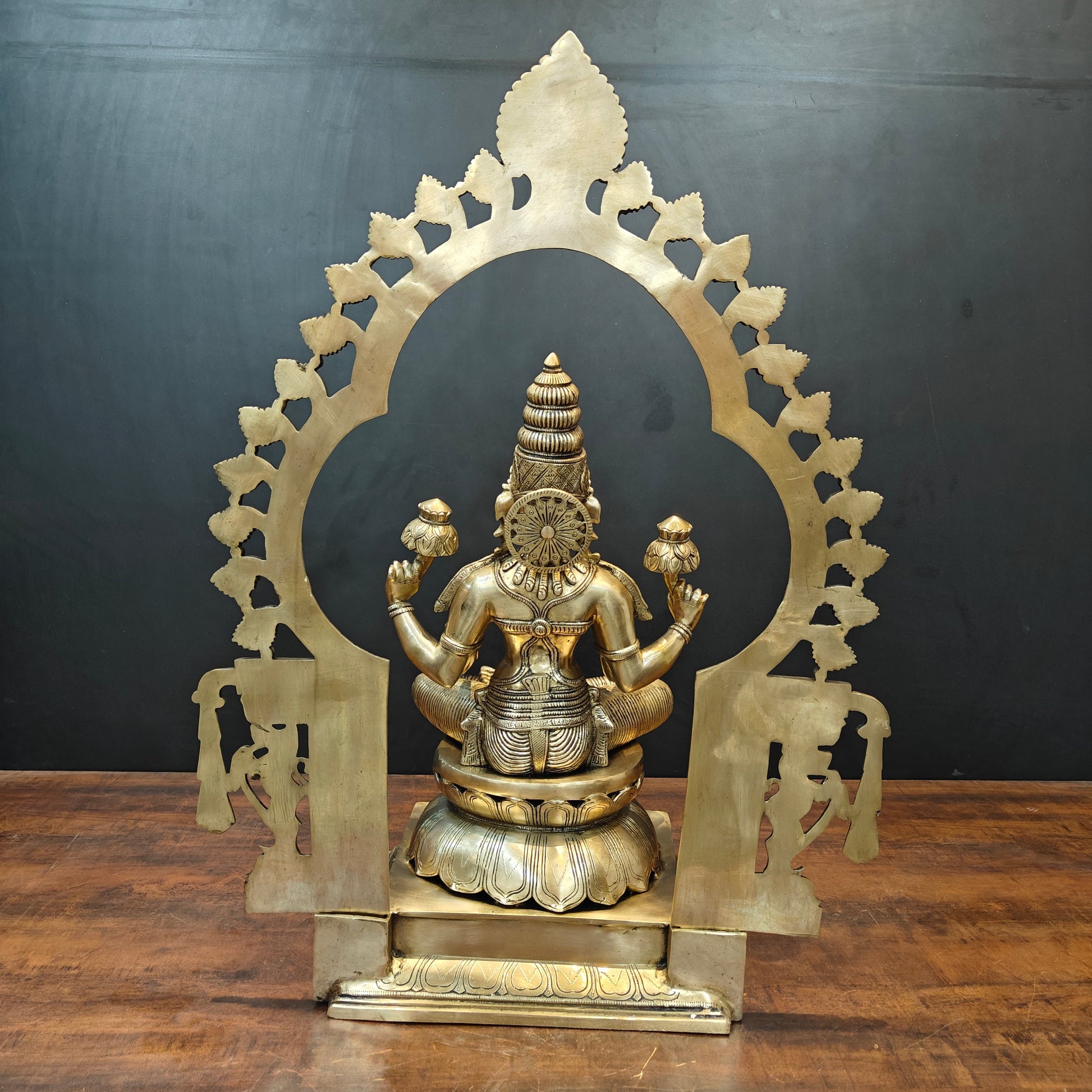 Brass Large Goddess Lakshmi Idol With Frame 32 Inch - Image 8