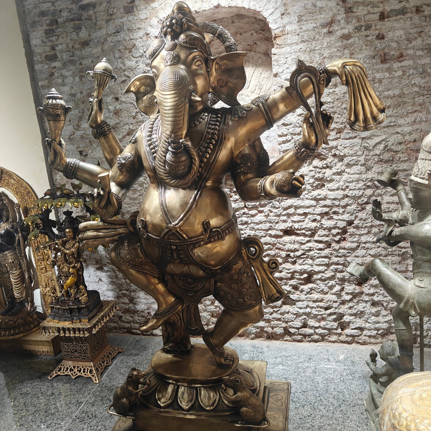 Brass Large Dancing Ganesha Statue Antique Finish 82 Inches