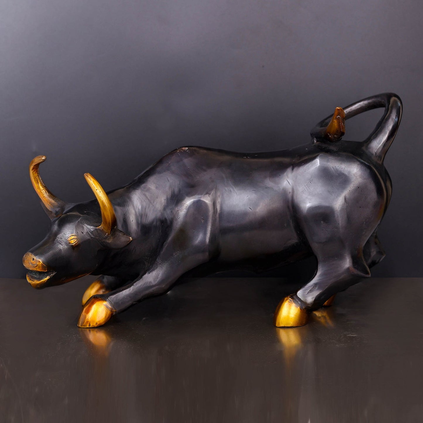 Brass Stock Market Bull Statue Black Patina Finish For Decor Showpiece 12 Inch