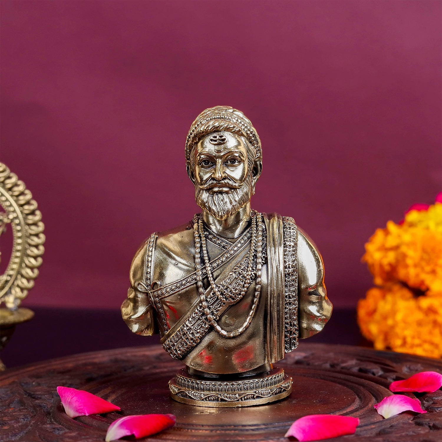 Brass Superfine Chatrapati Shivaji Maharaj Bust 4 Inch - Image 3
