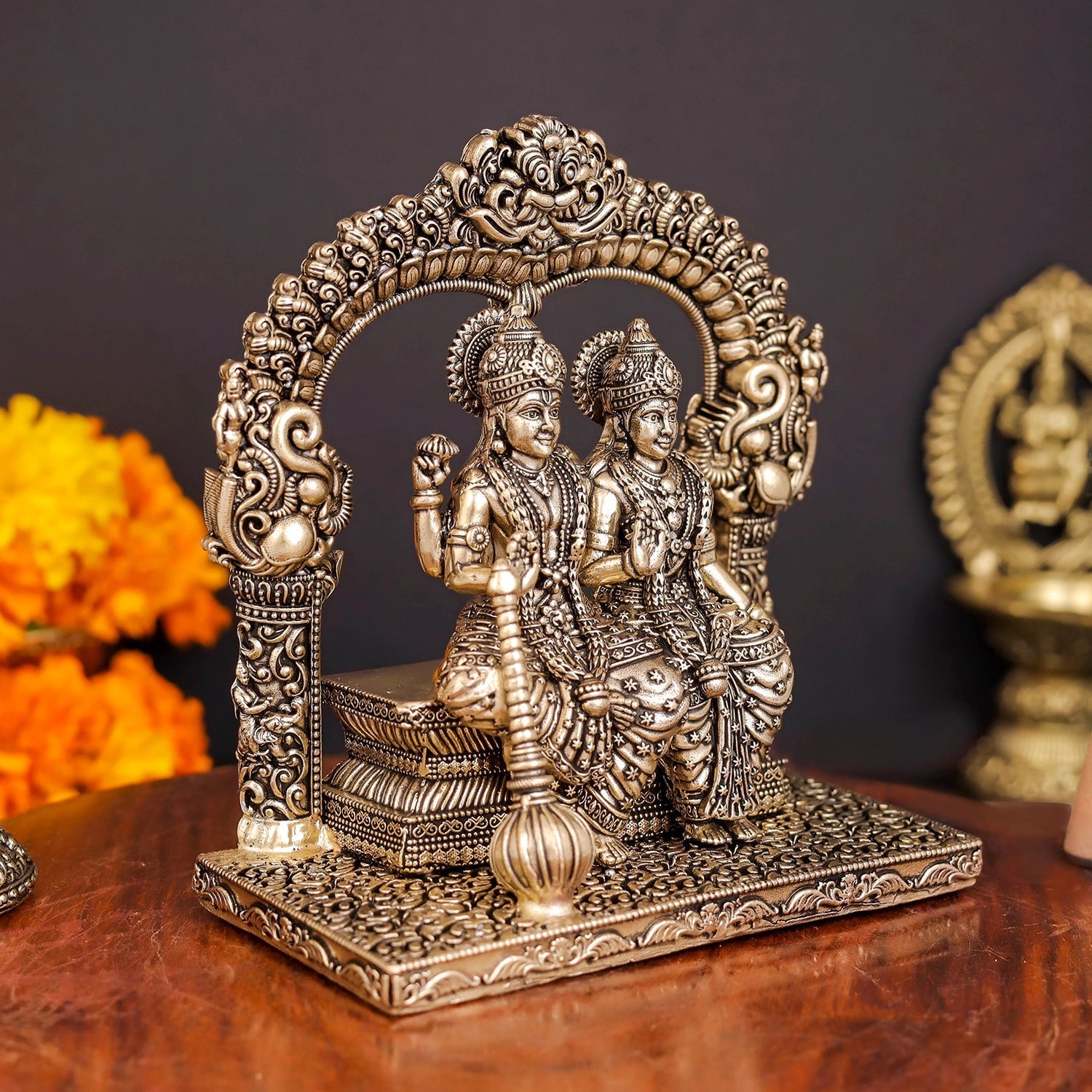 Brass Superfine Blessing Lakshmi Narayan Idol With Kirtimukha Prabhavali 4.5 Inch - Image 5