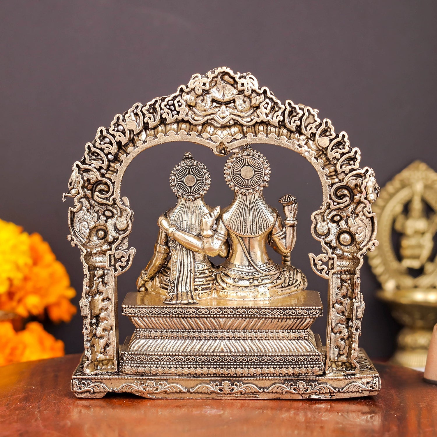 Brass Superfine Blessing Lakshmi Narayan Idol With Kirtimukha Prabhavali 4.5 Inch - Image 6