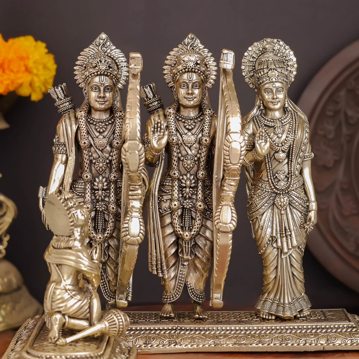 Brass Superfine Ram Darbar Idol With Intricate Carvings 7.7 Inches - Image 2