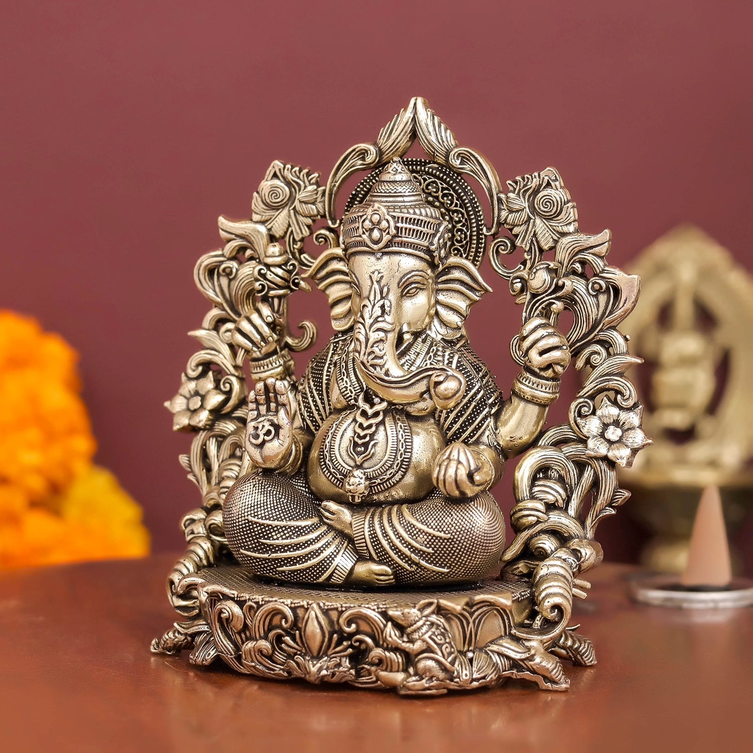 Brass Antique Ganesha Idol with Arch 4" - Image 4