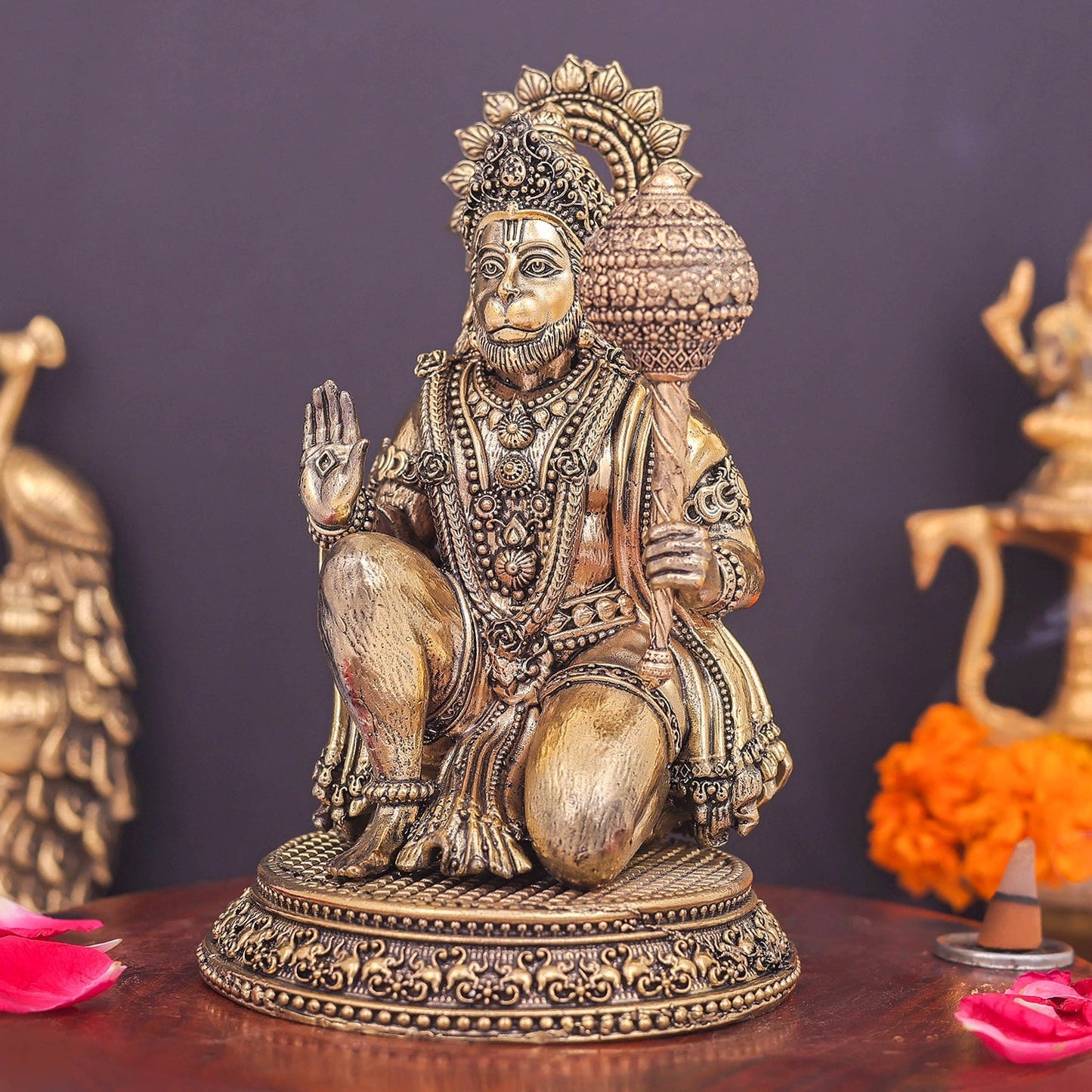 Brass Superfine Hanuman Idol For Temple Decor 7 Inch