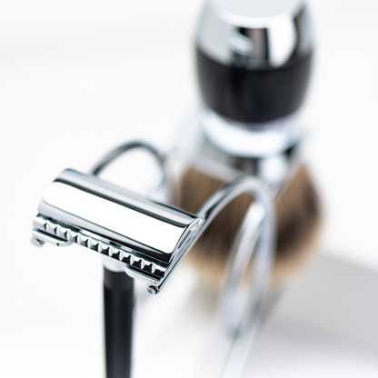 Merkur 3081 - 3pcs Shaving Set, Twin Color Black, Bright Chrome Finish by Merkur - Gift Sets & Kits (View 4)