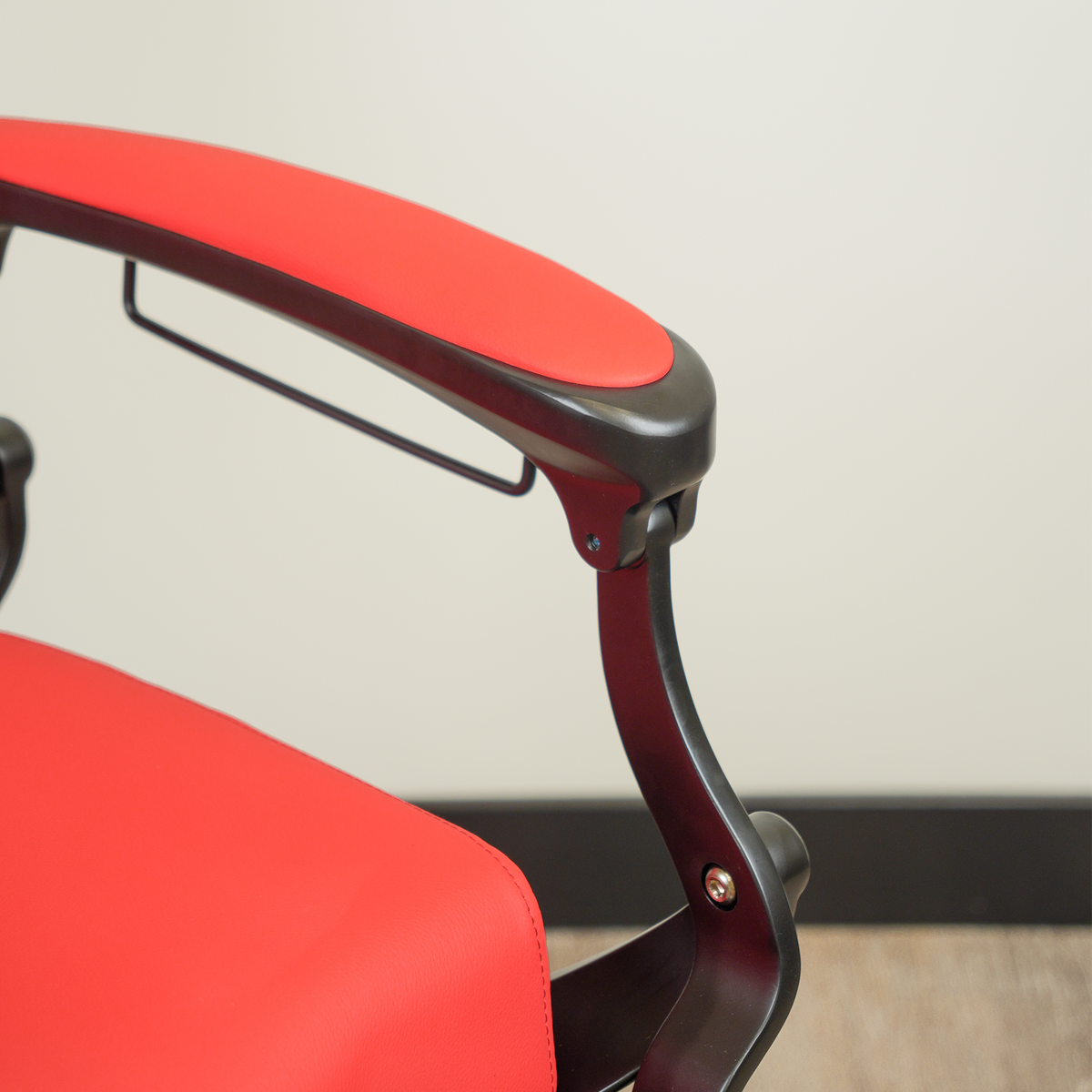 Rosario Royale Barber Chair by Elite - Sustainable Living (View 8)