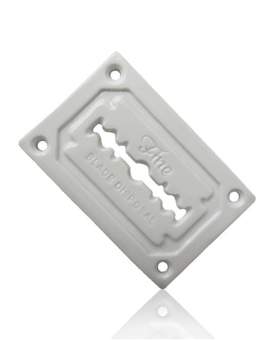 Fine Accoutrements Forever Blade Bank