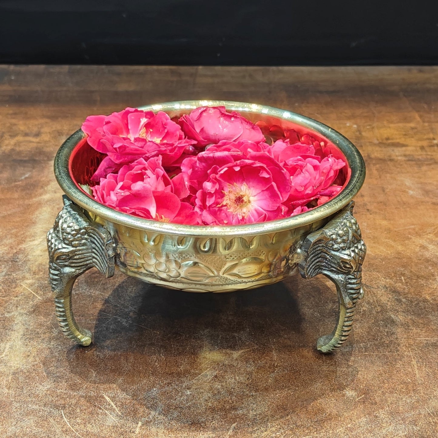 Brass Sheet Lightweight Urli With Elephant Legs 6 Inch