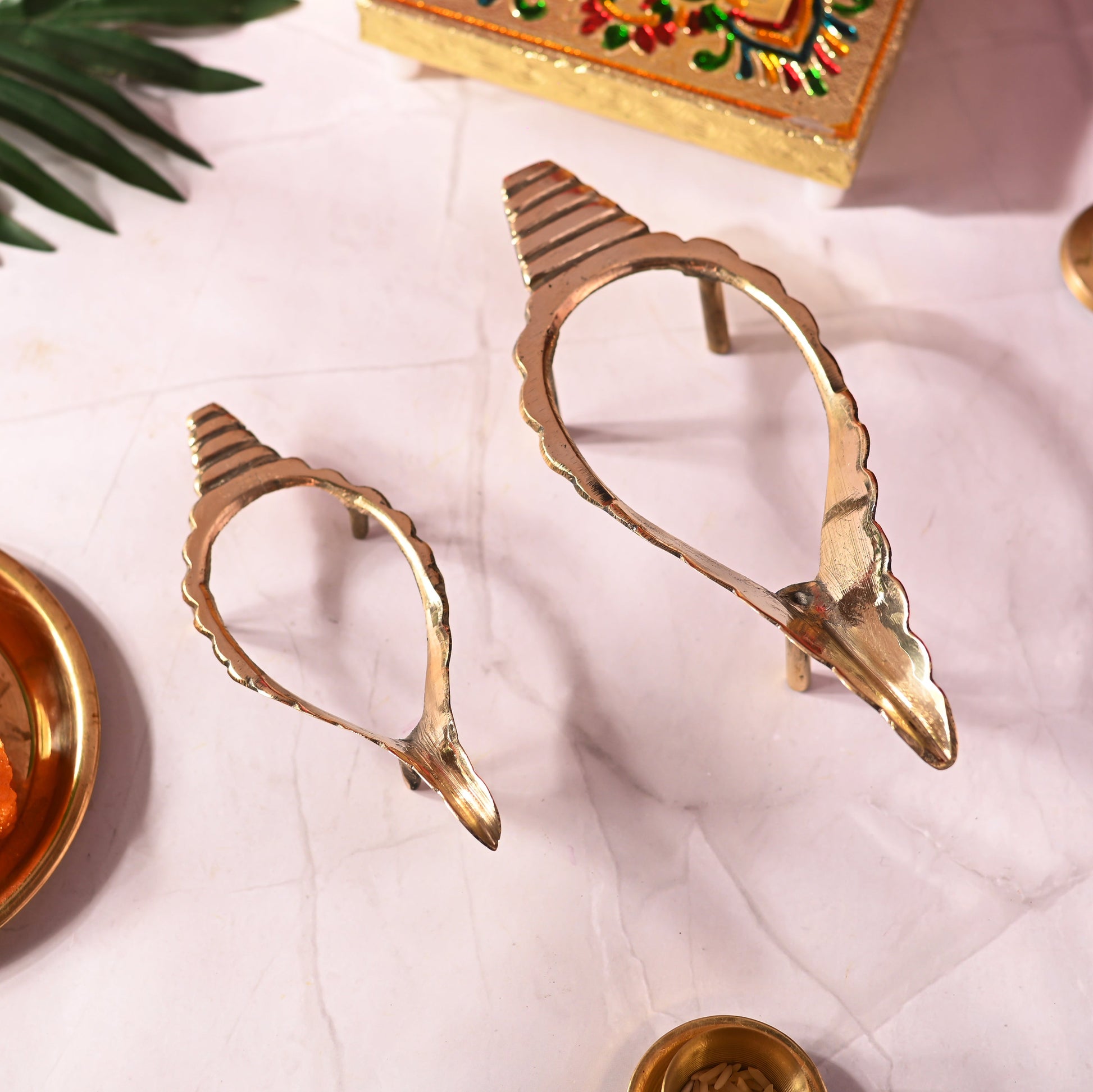 Brass Conch Stand Set - Image 4