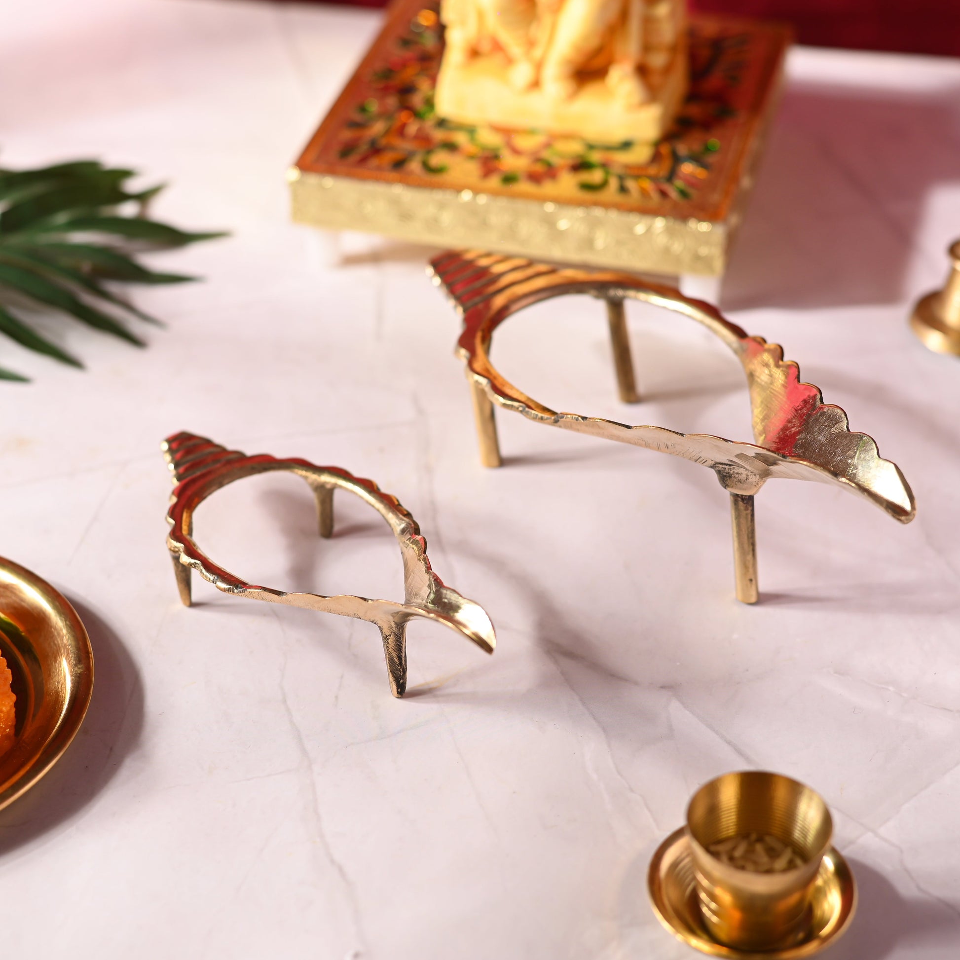 Brass Conch Stand Set - Eco-friendly - Sama Homes