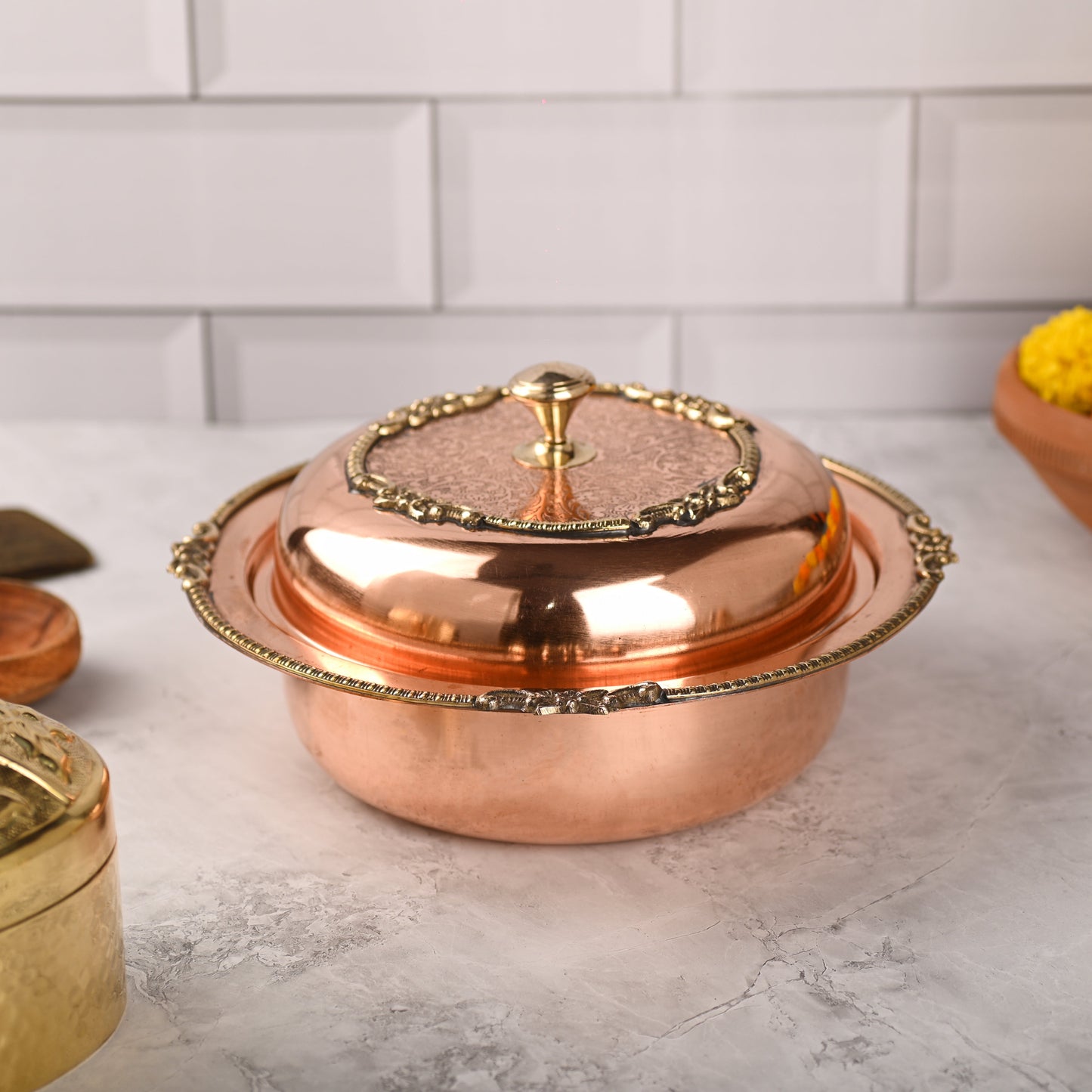 1.8 Litre Copper Serving Bowl with Lid for Curries and Dal