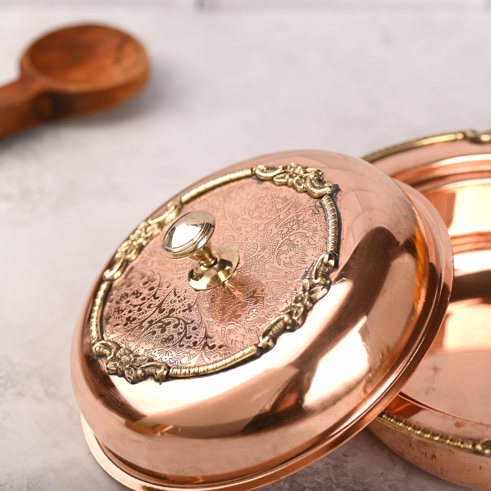 Sama Homes Sustainable Copper Serving Dish with Cover - Image 5