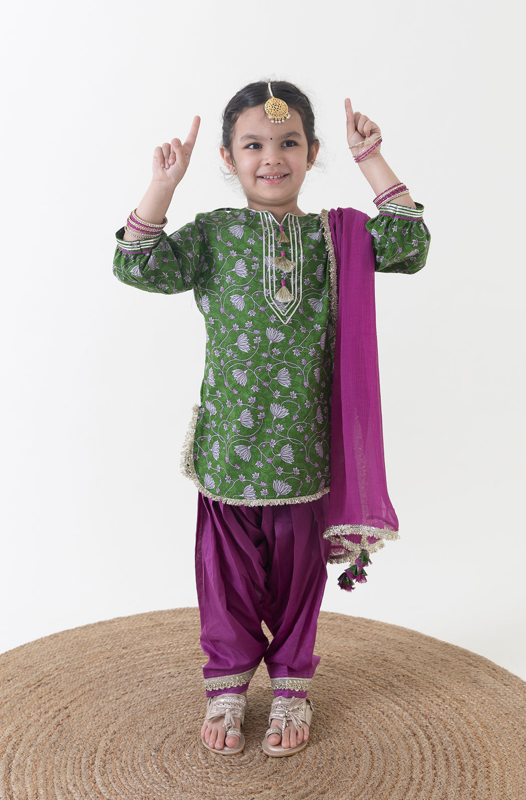 Girl Floral Jaal  Suit Set - Green - Image 3