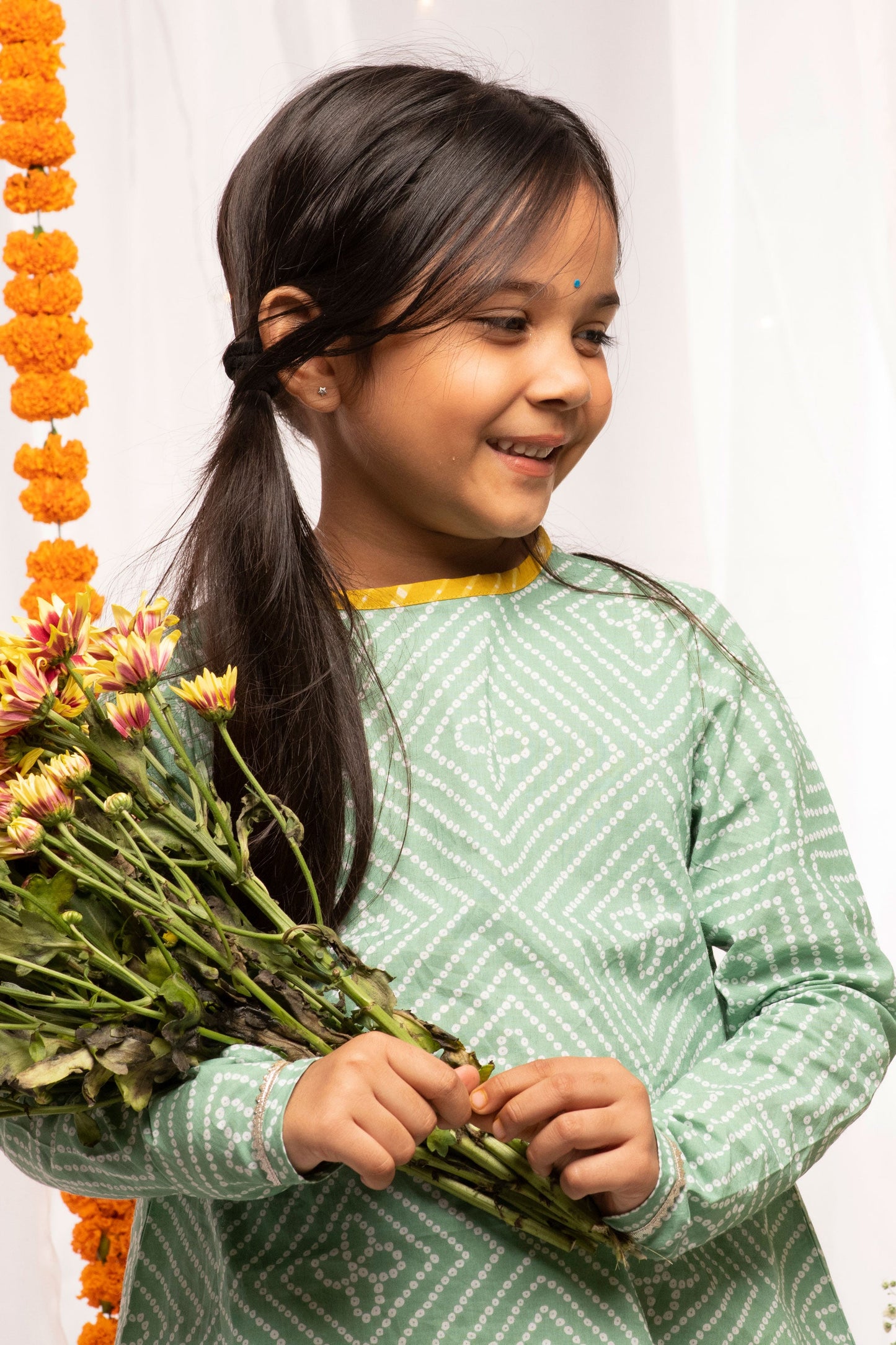 Girls Green Printed Bandhani Suit Set