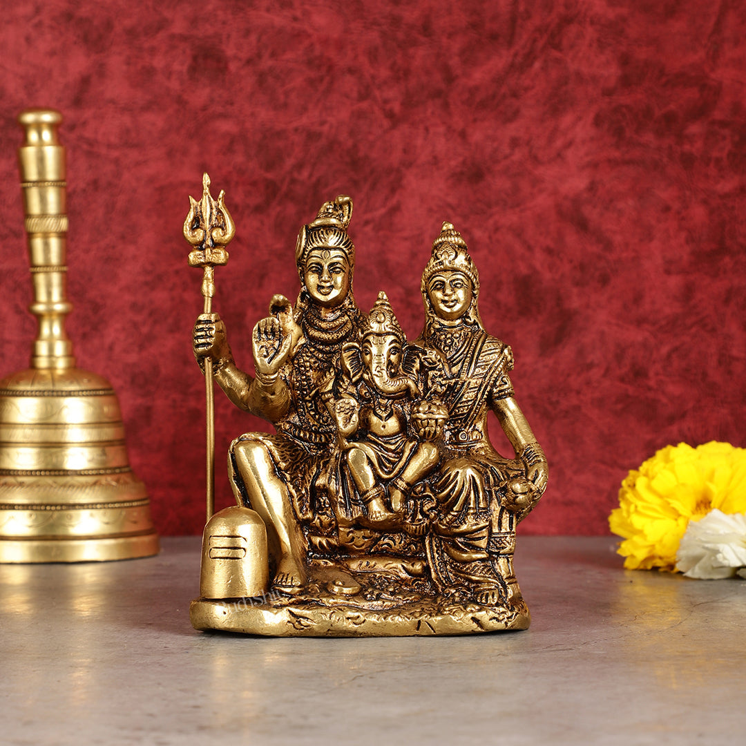 Pure brass superfine Lord Shiva, Parvati and Ganesha idol 5.5" - Sama Homes Idol - Brass Sculpture