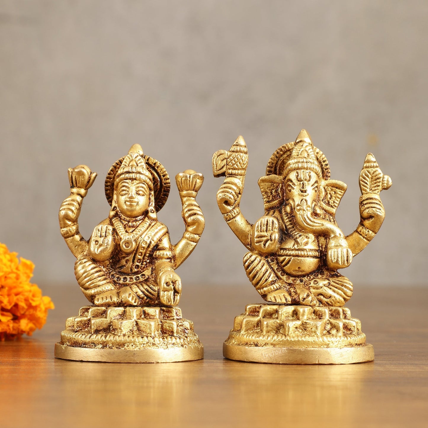 Pure Brass Small Ganesh Lakshmi Idols - 3.5 Inches - Sama Homes Idol - Brass Sculpture