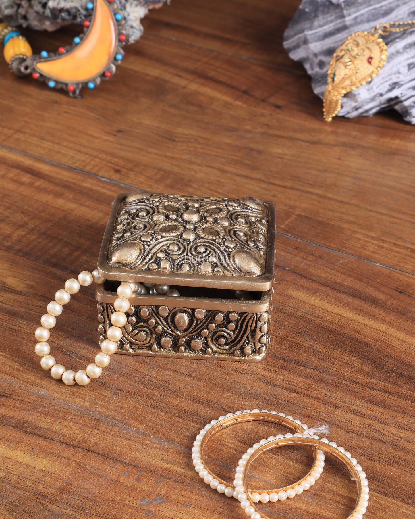 Unique Brass Square Multipurpose Storage Box - Sama Homes Idol - Brass Sculpture