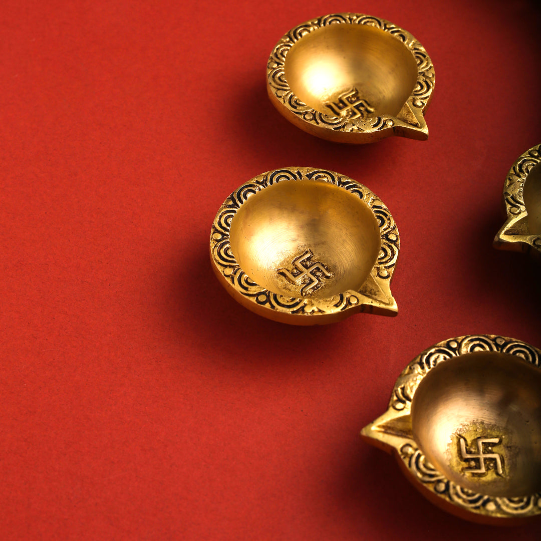 Brass Diya Set of 4 with Velvet Gift Box – Elegant Gift Hamper - Image 6