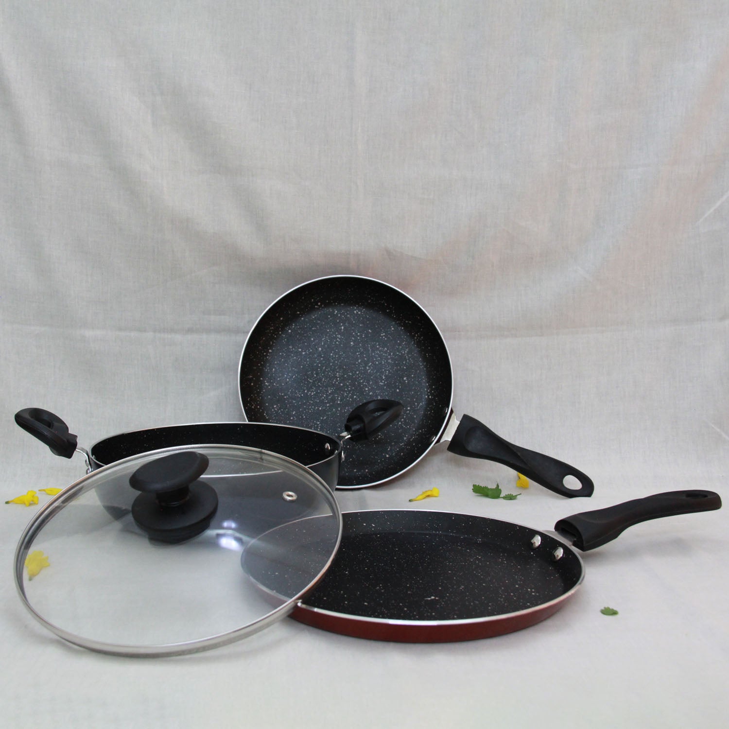 Non Stick Set of 5 for kitchenwear 