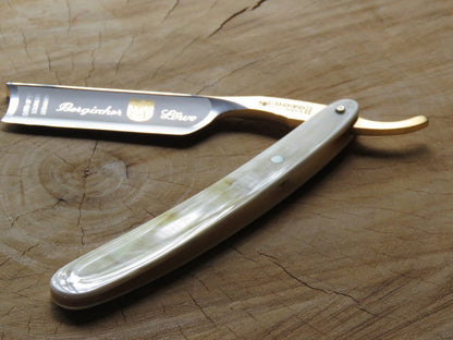 Dovo Straight Razor, Buffalo Horn, 6/8 by Dovo - Straight Razor (View 3)
