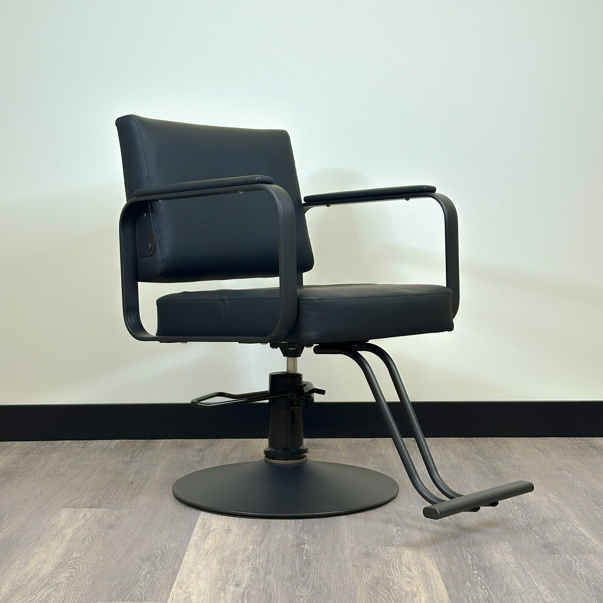 Stockholm Salon Chair by Elite - Sustainable Living
