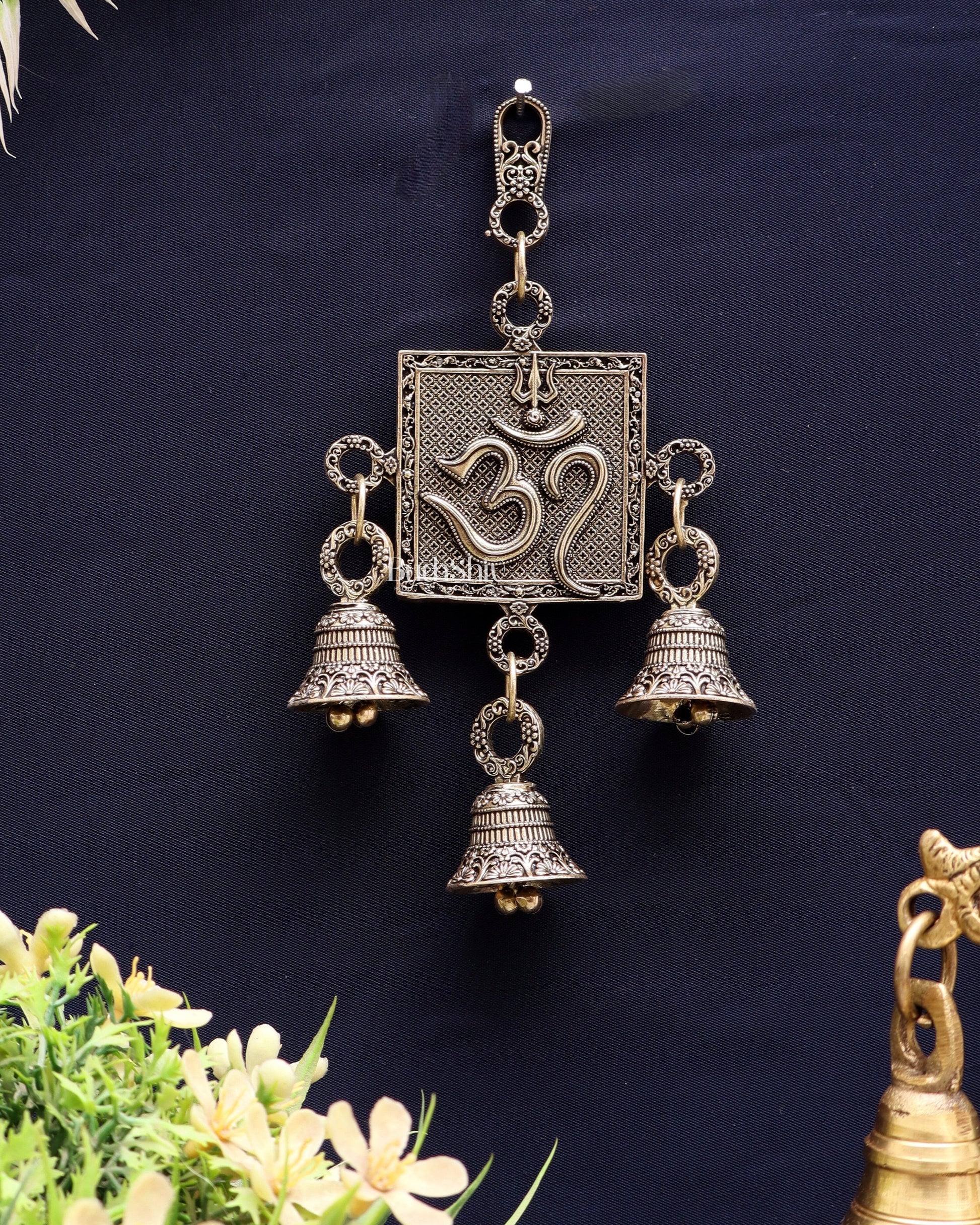 Pure Brass Small Om Wall Hanging - Lightweight 6.5" – Sama Homes - Eco-friendly - Sama Homes