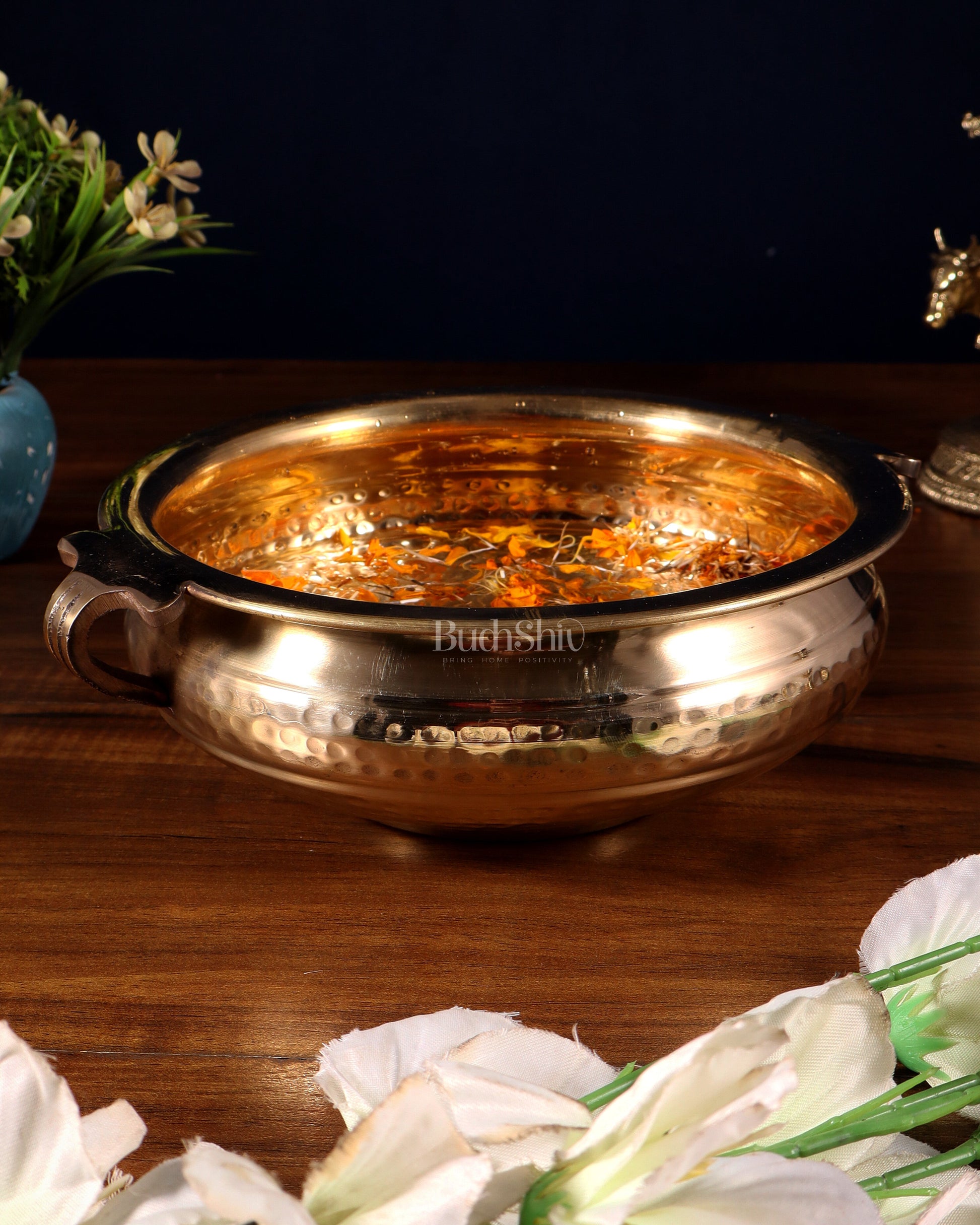 Pure brass handcrafted urli with hammered finish and side handles – Sama Homes - Eco-friendly - Sama Homes