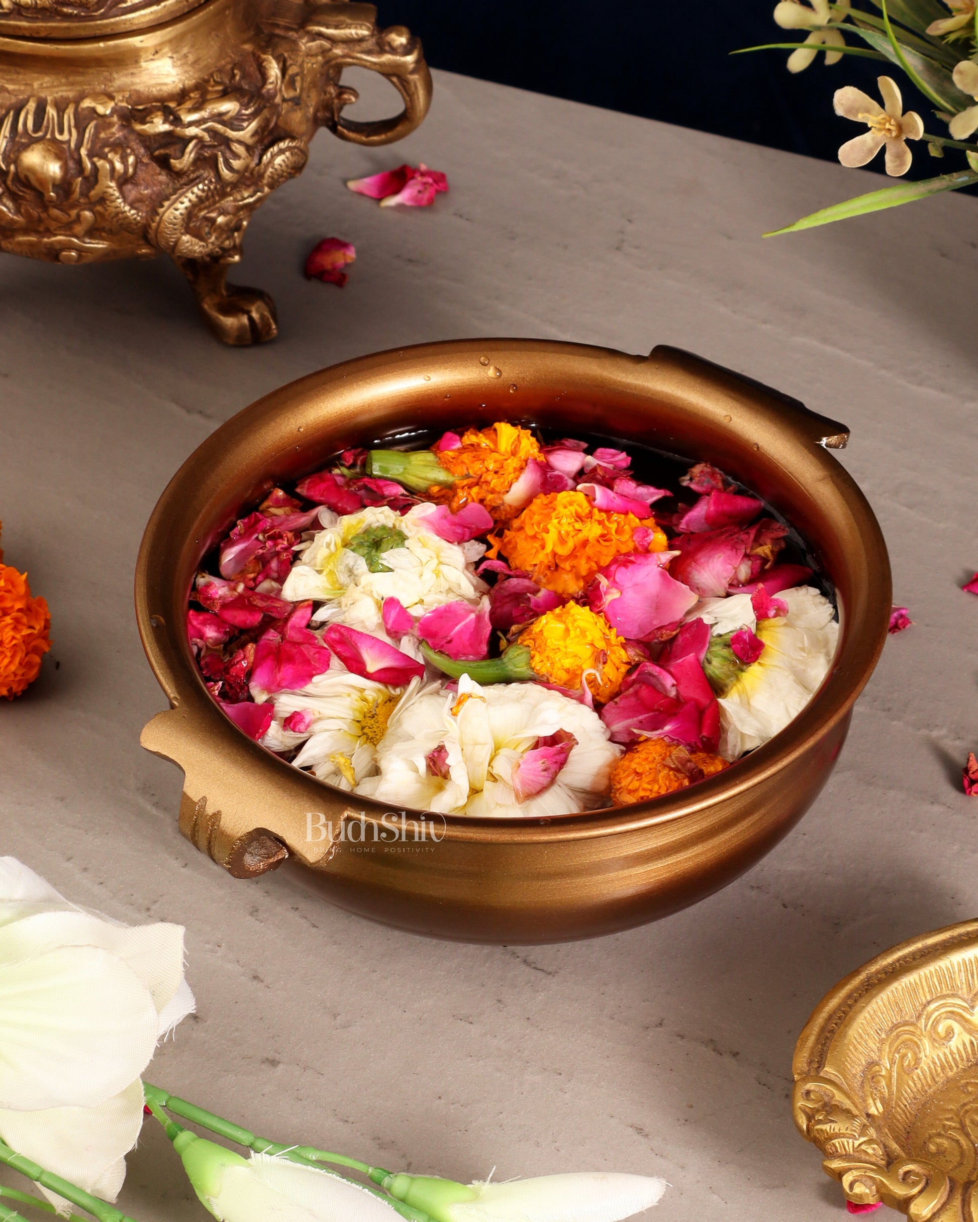 Pure Brass Wide Urli – Antique Finish | 7.5" – Sama Homes - Eco-friendly - Sama Homes