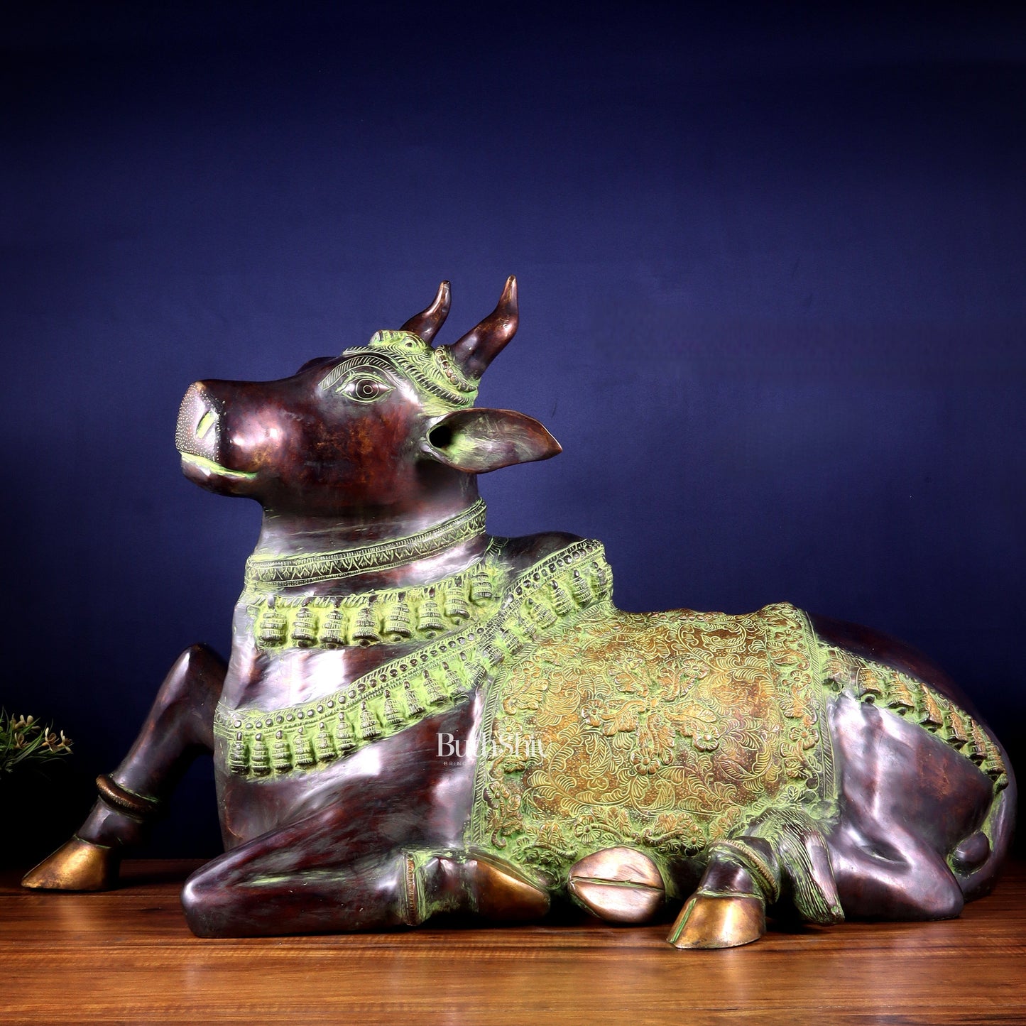 Vintage indian decor nandi bull side profile
