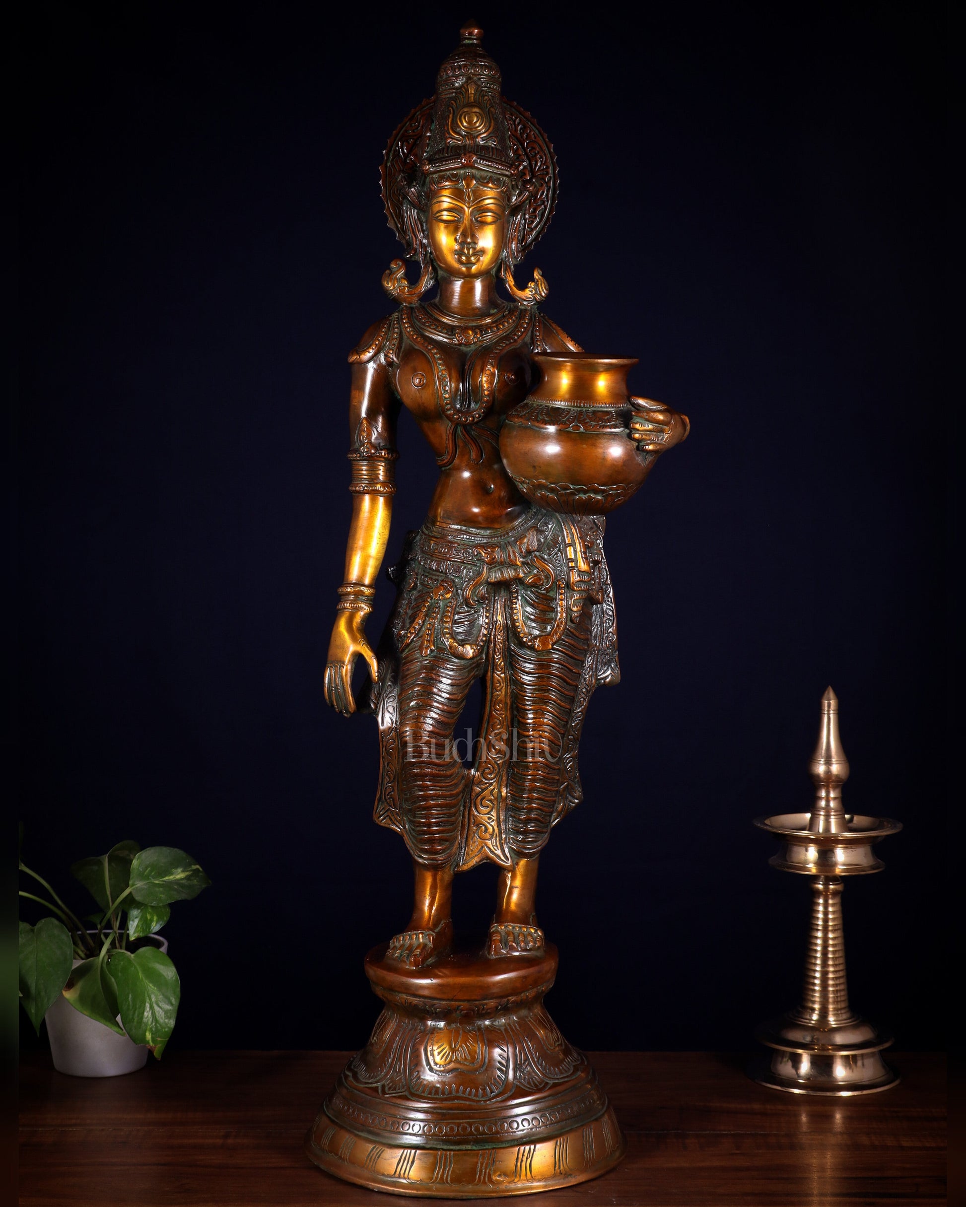 Pure Brass Lady with Pot Statue – Double Chola Tone 28.5 inch - Sama Homes Idol - Brass Sculpture - Eco-friendly - Sama Homes