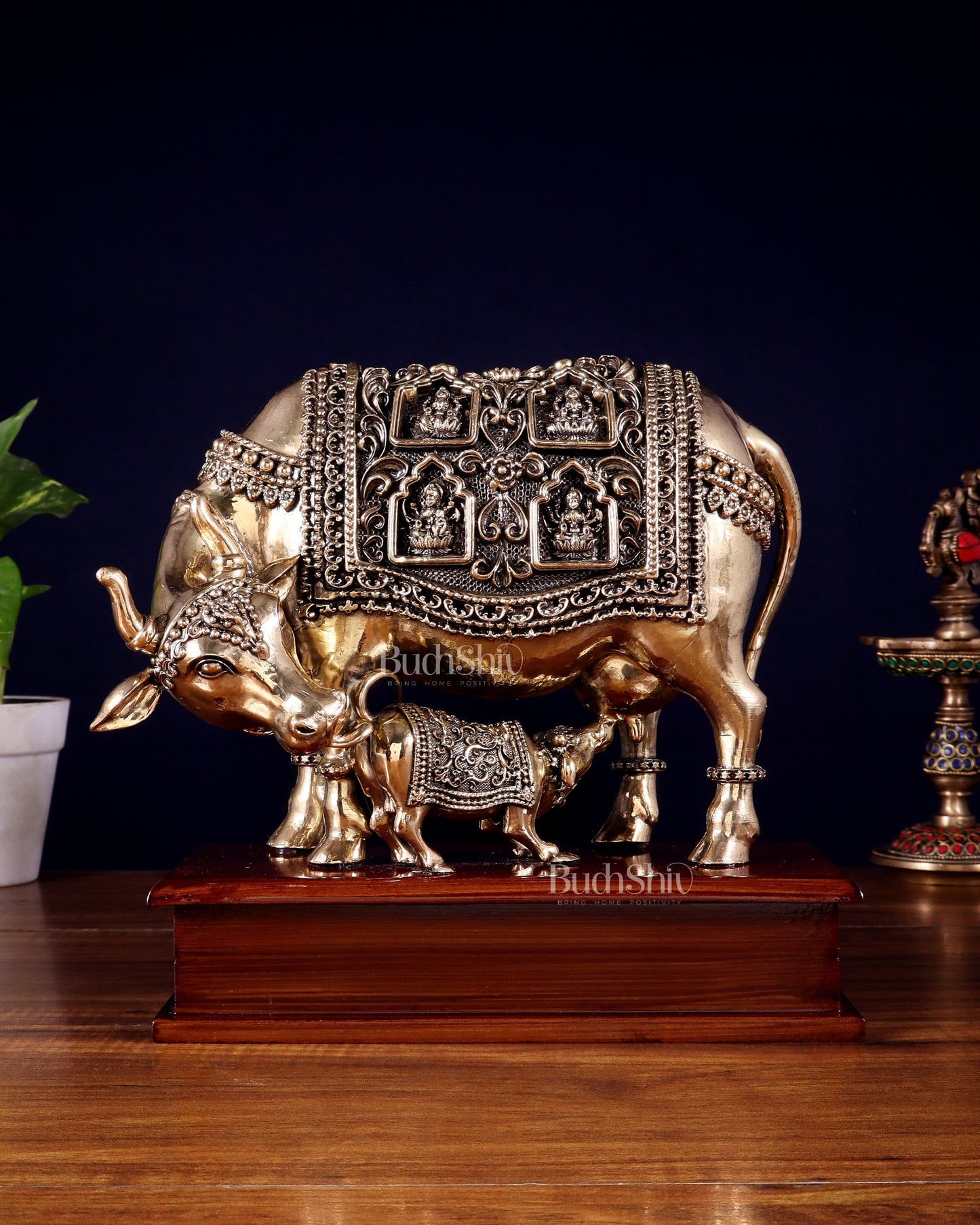 Brass Superfine Kamdhenu Cow with Calf on Wooden Base – 9.5 Inch