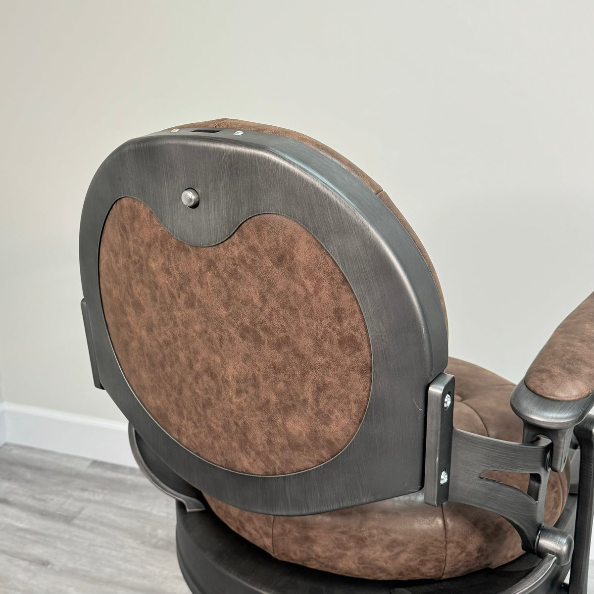 Kyoto Crown Barber Chair by Elite - Sustainable Living (View 14)