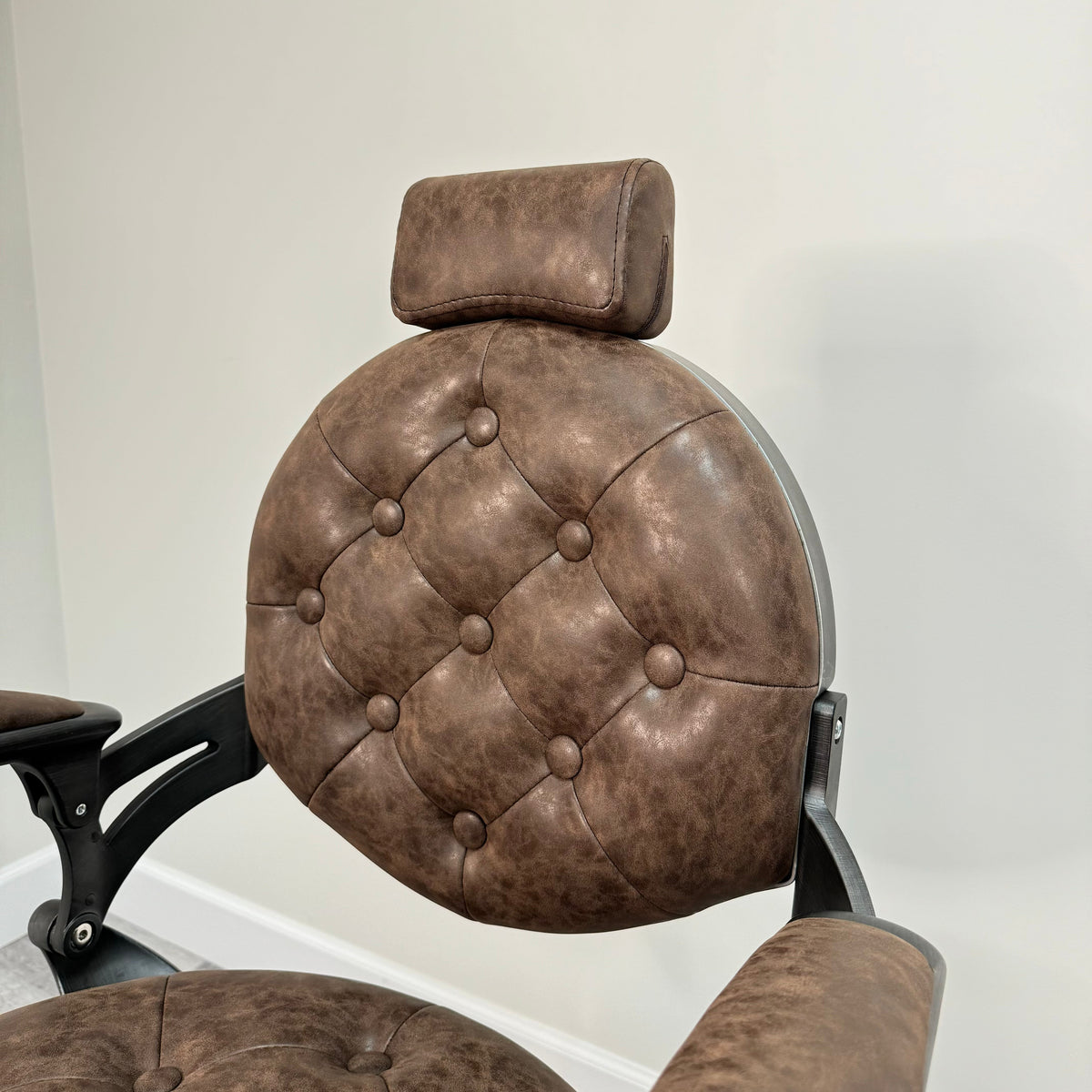 Kyoto Crown Barber Chair by Elite - Sustainable Living (View 6)