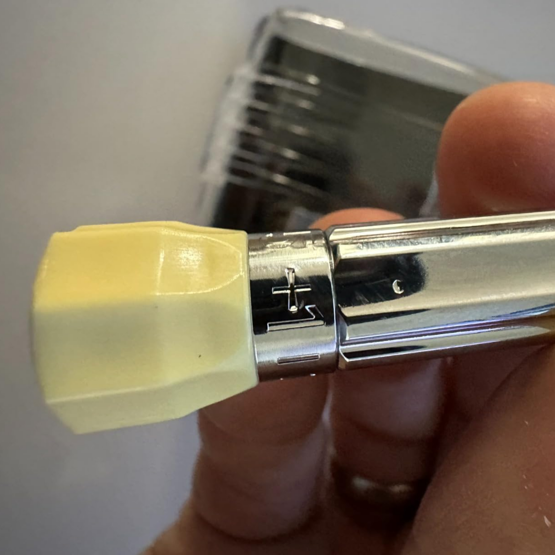 Merkur 3-Piece Shaving Set with Progress Adjustable Razor (500001), Hard Case and 10pack of blades, Chrome - Image 8